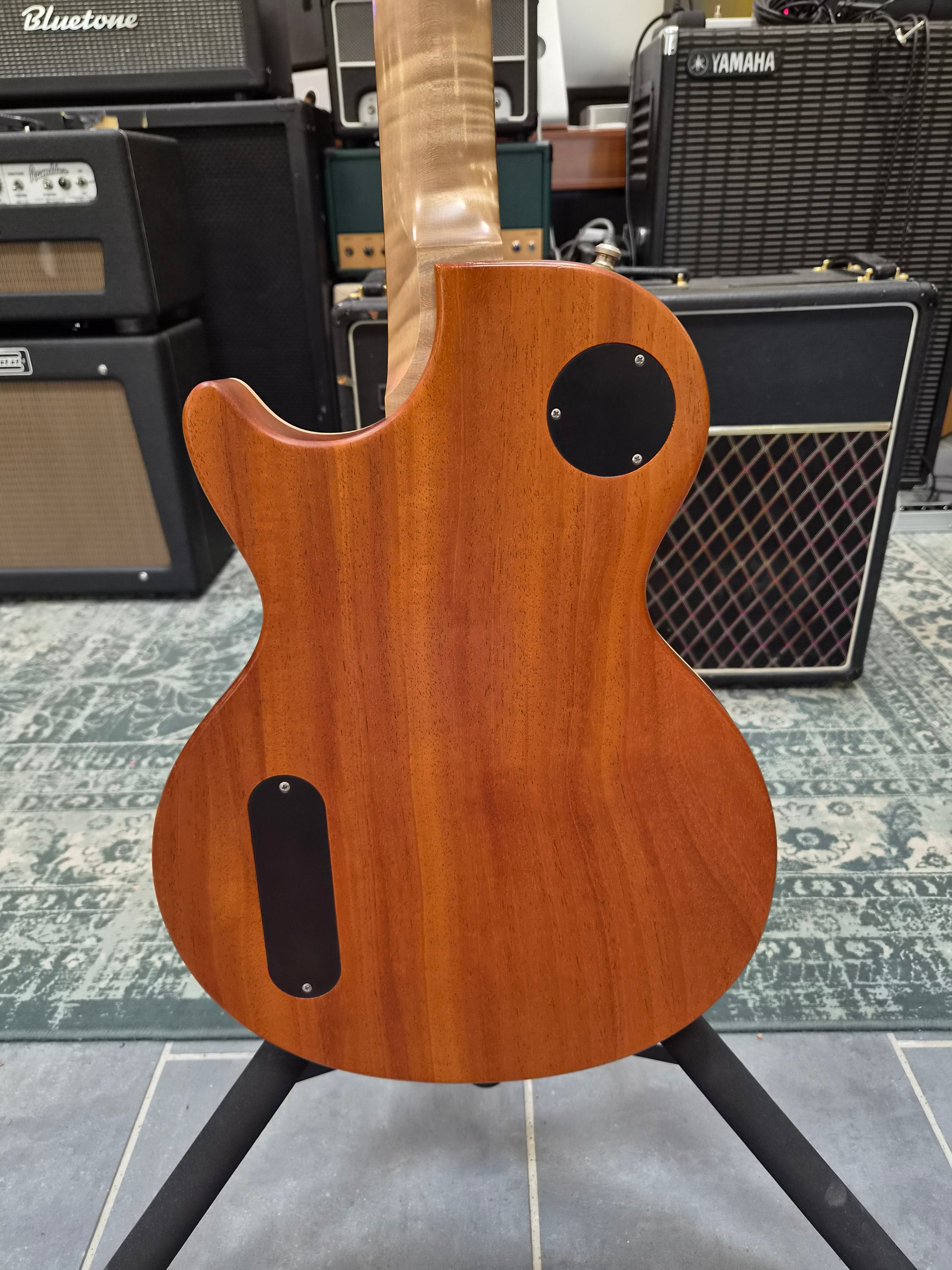 Nik Huber Krautster II Onyx Black 2019