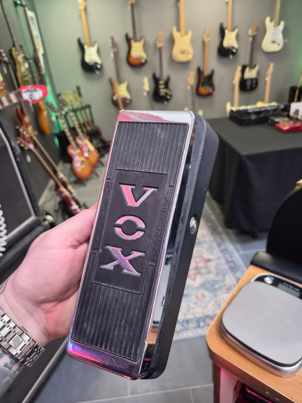 Vox V847A
