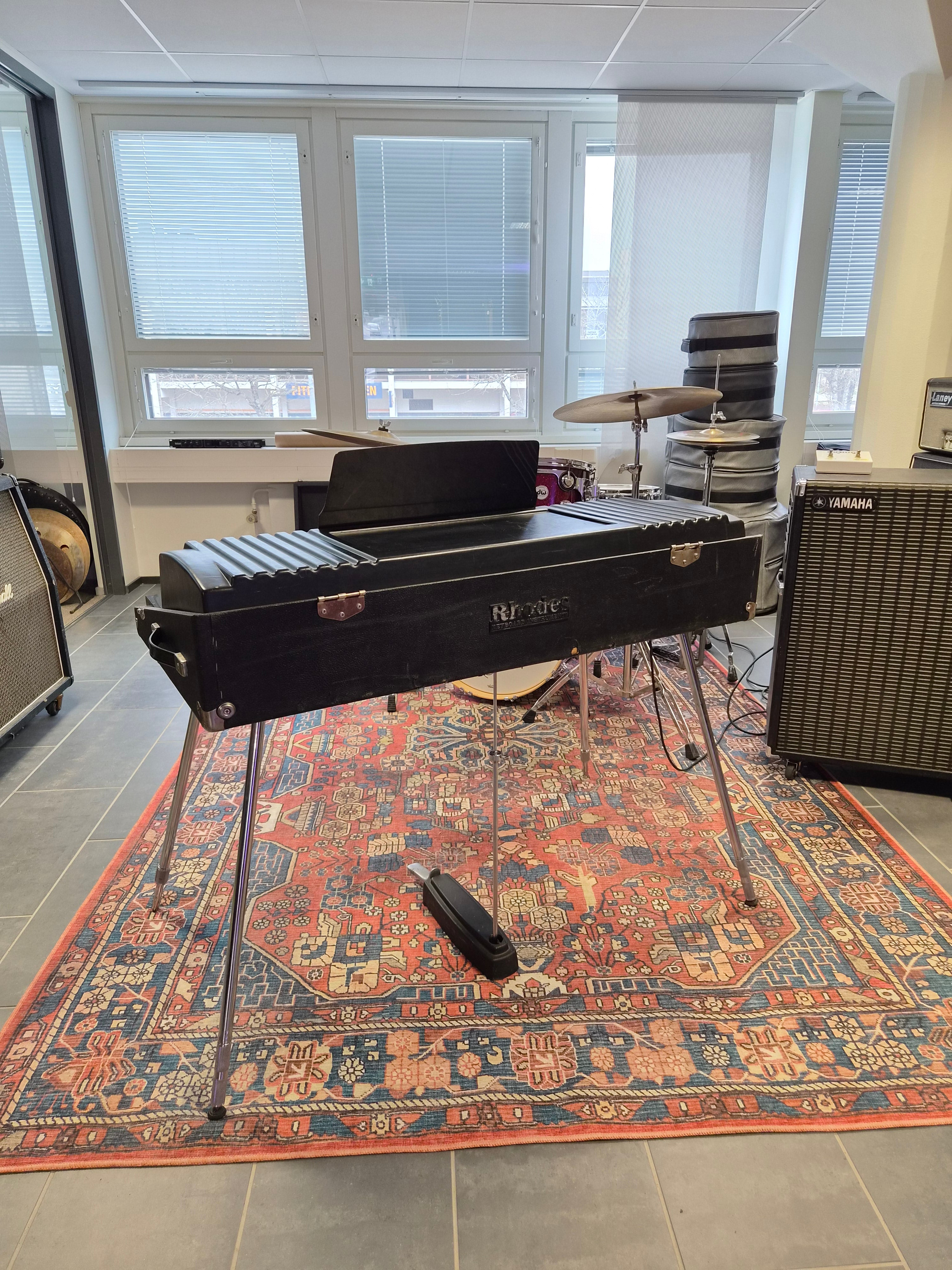 Rhodes Mark II Seventy Three 1977