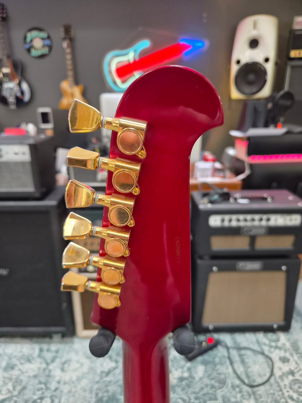 Tokai FB-90 Metallic Red Limited Edition