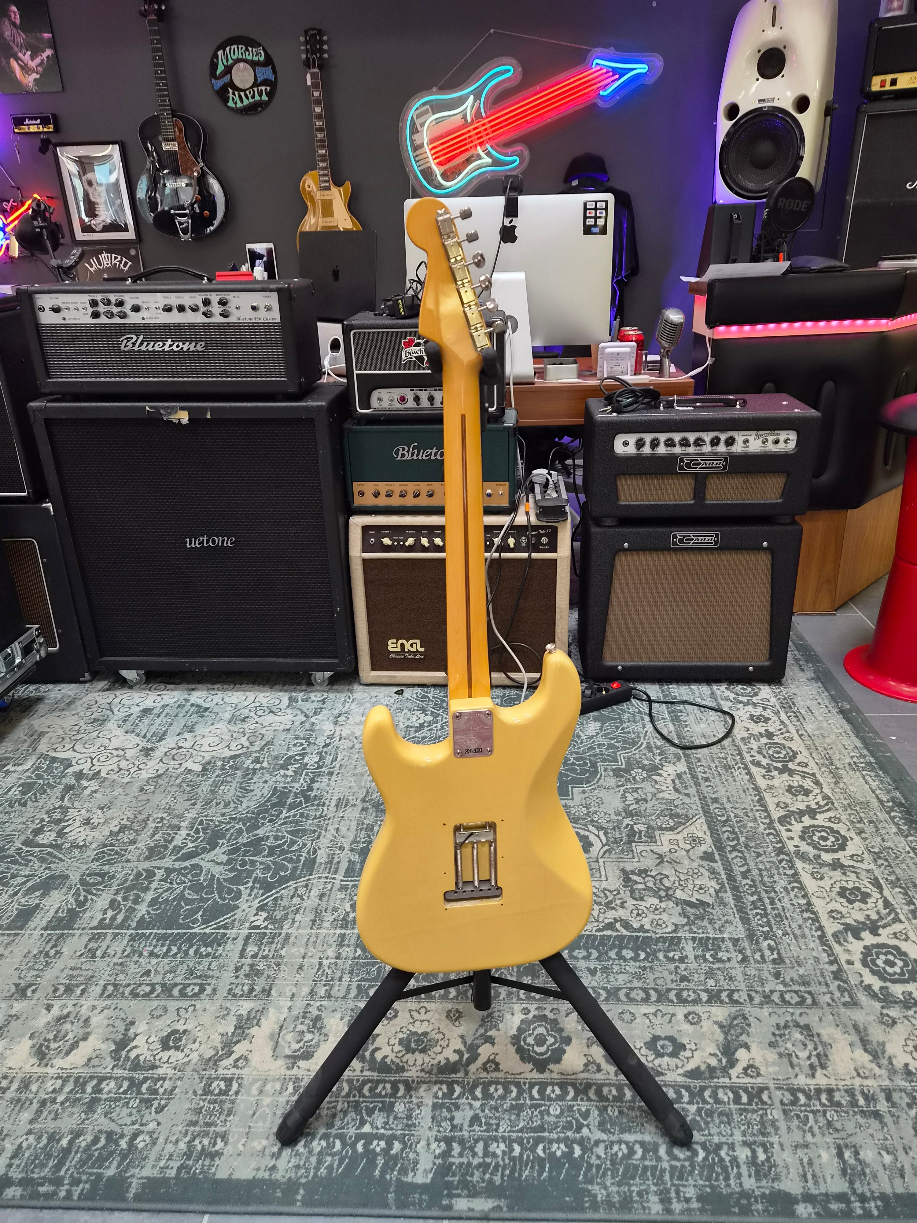 Fender American Vintage II ´57 Stratocaster Vintage Blonde 2023