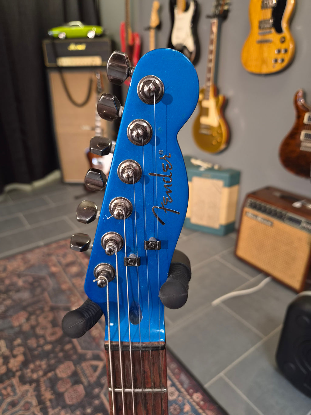 Fender Special Edition Set-Neck Esquire Custom