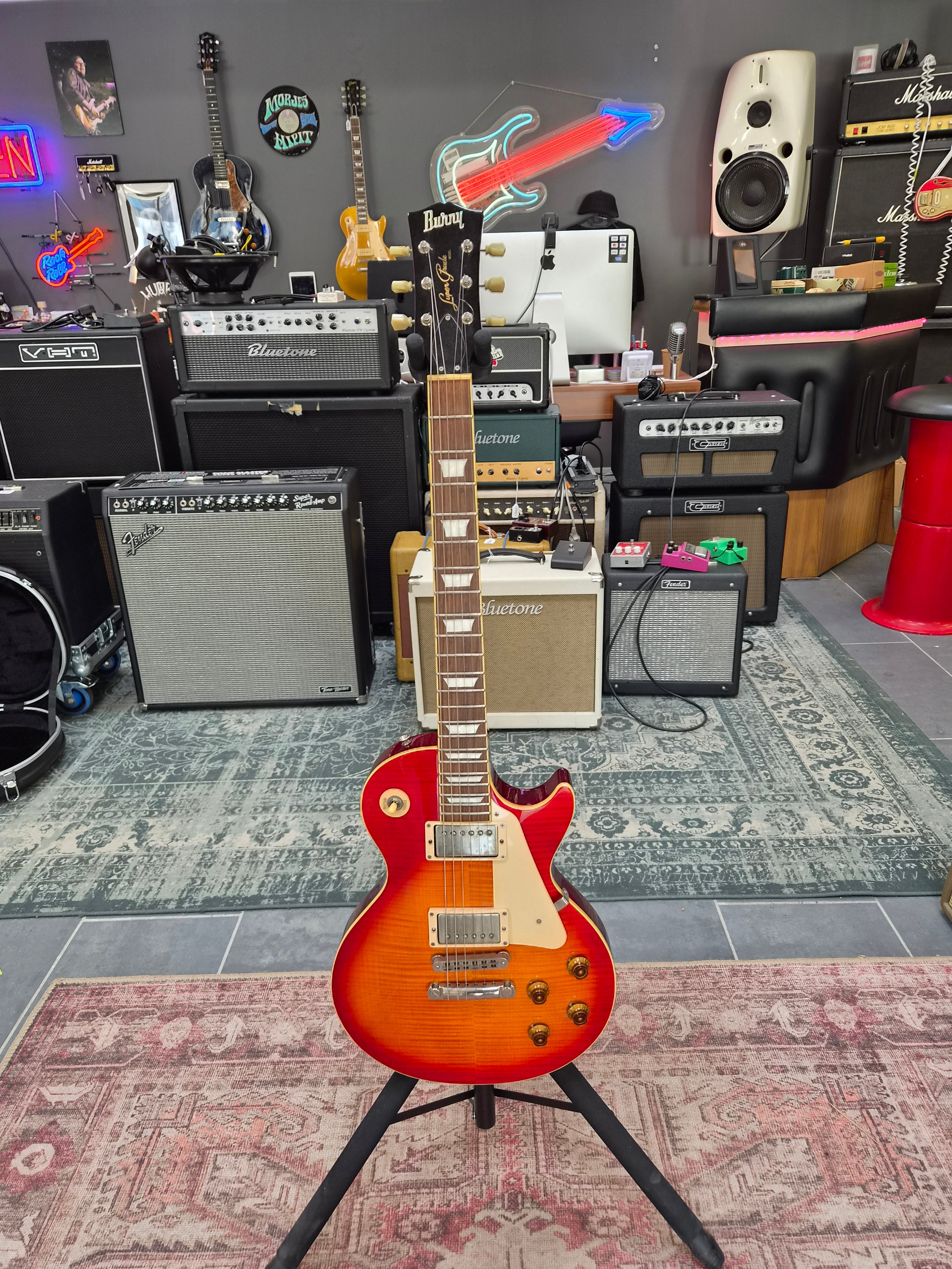 Burny "Les Paul" Super Grade Made in China