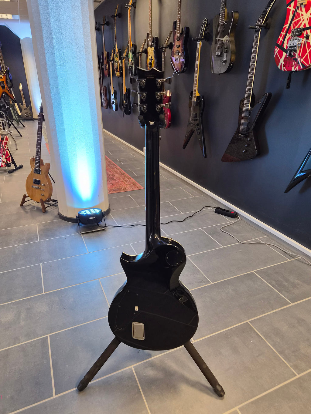 ESP E-II Eclipse Full Thickness Black Natural Burst