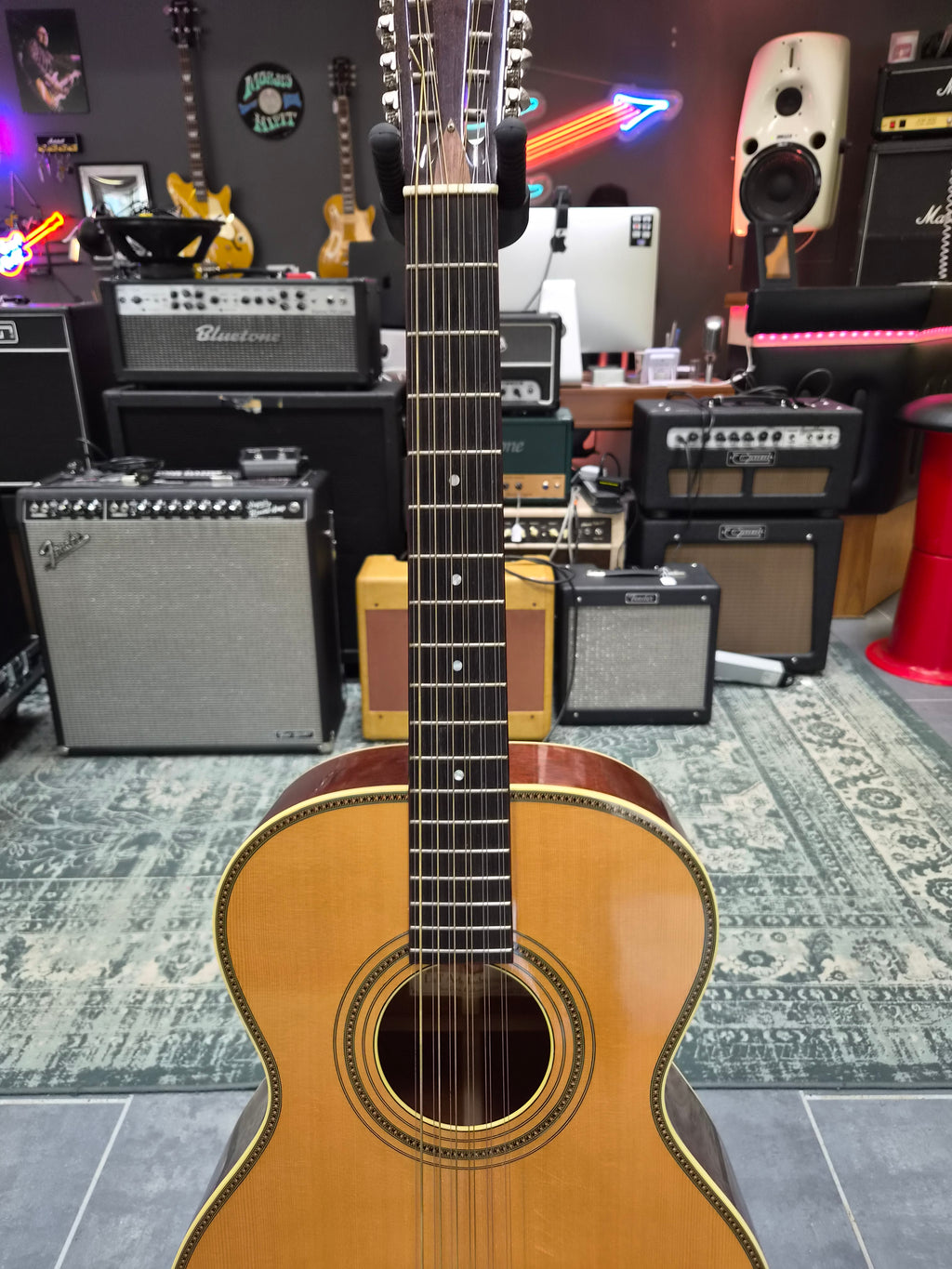 Dell Arte Leadbelly Stella