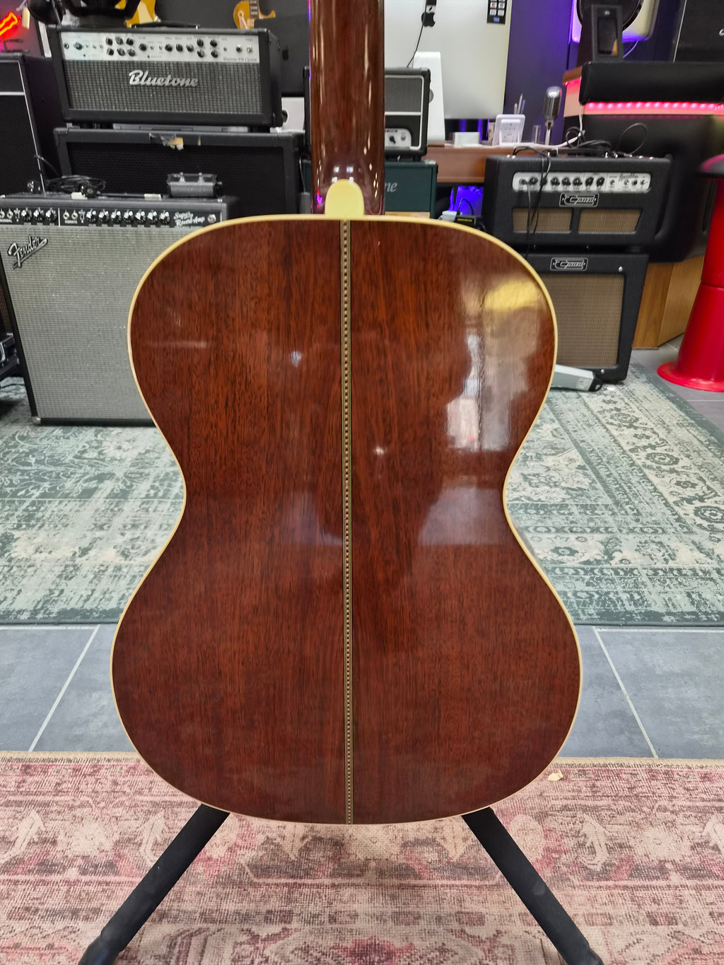 Dell Arte Leadbelly Stella