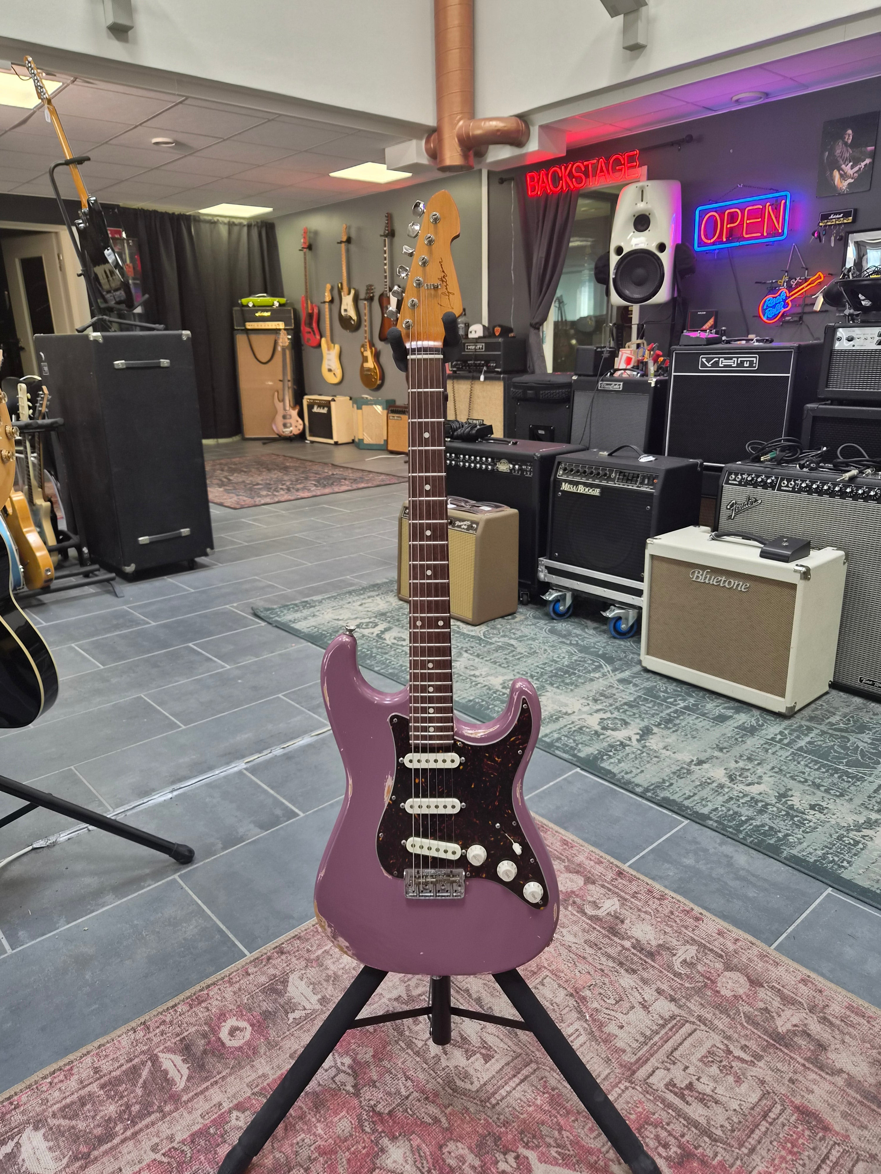 Liljeström Guitars SL Hard Tail Ruby Red