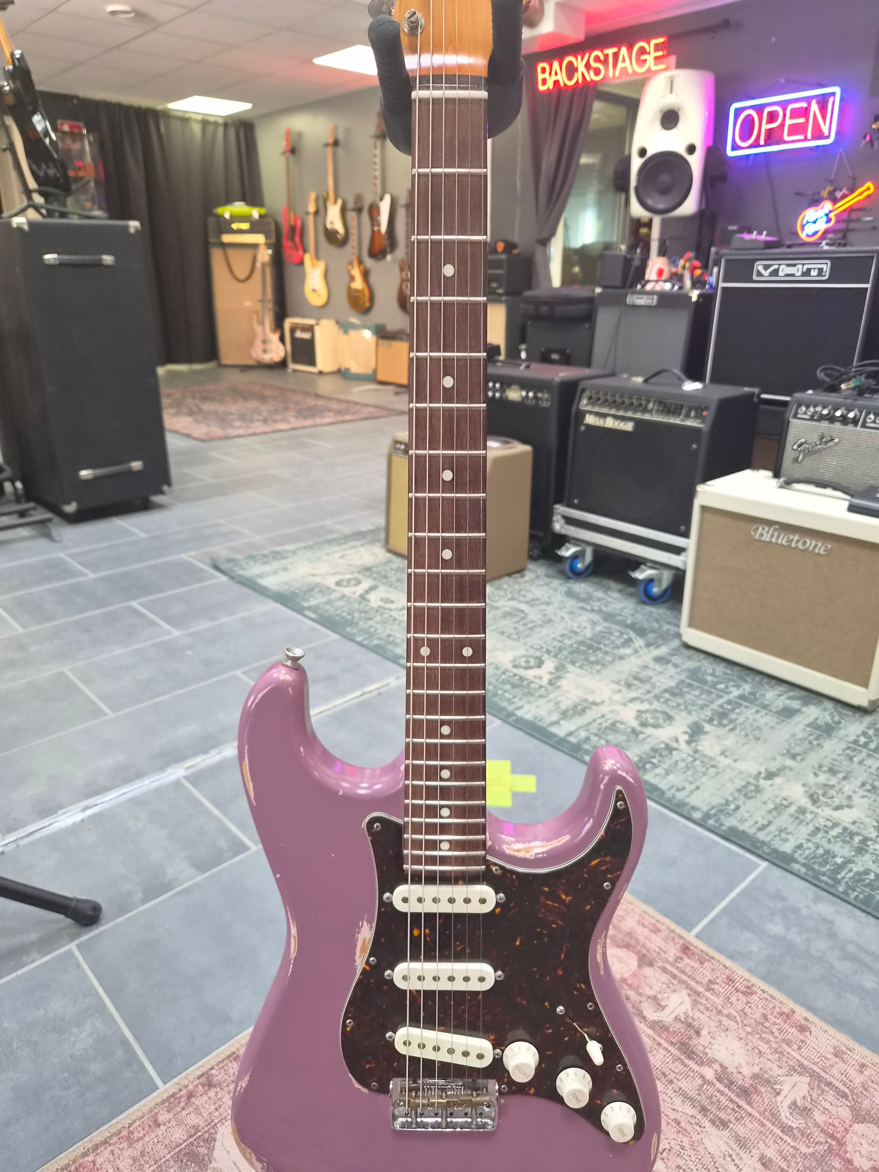 Liljeström Guitars SL Hard Tail Ruby Red