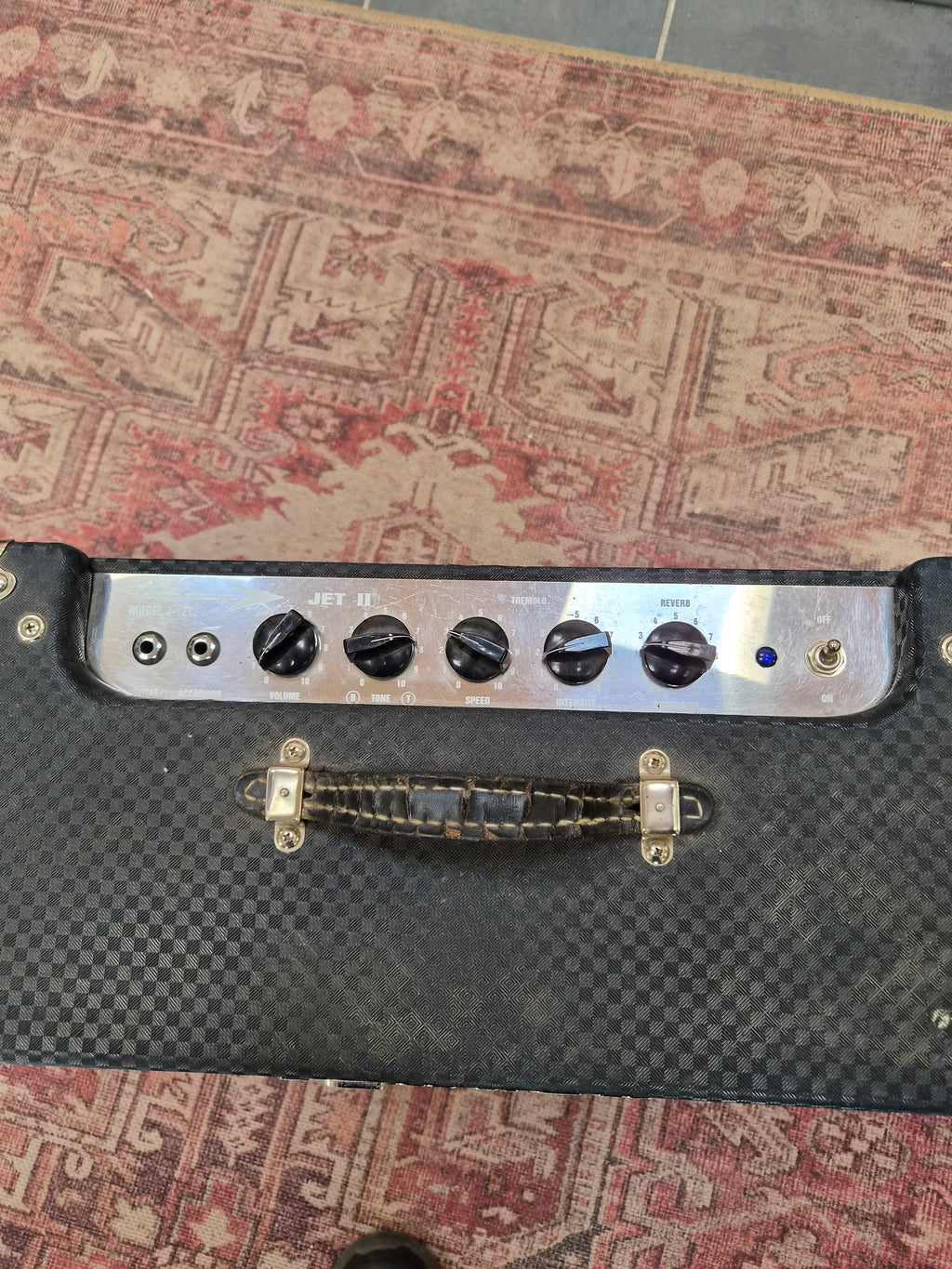 Ampeg Model J-12T