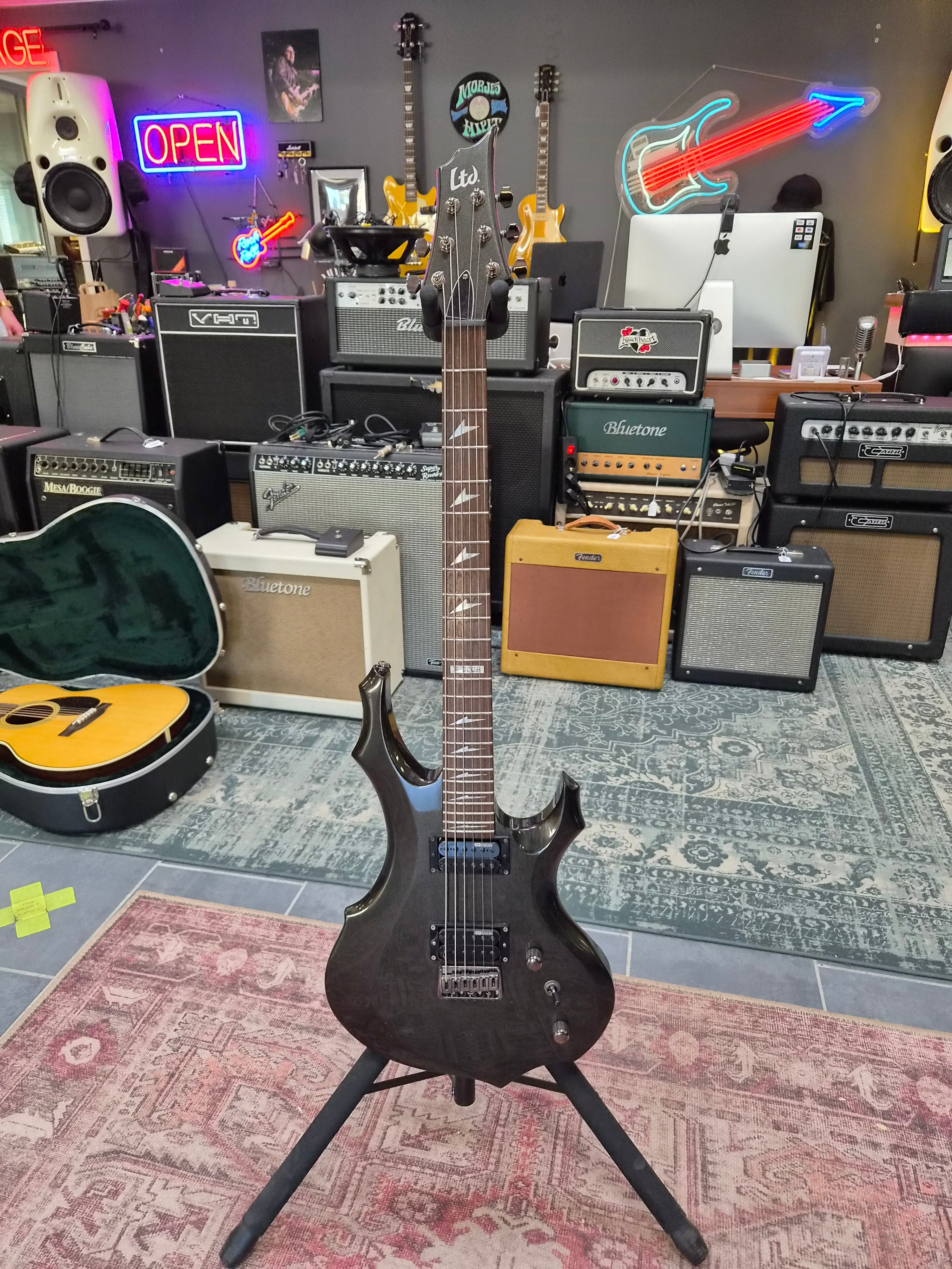 Hughes & Kettner Rotosphere MkII – Tonefest Guitar Gallery