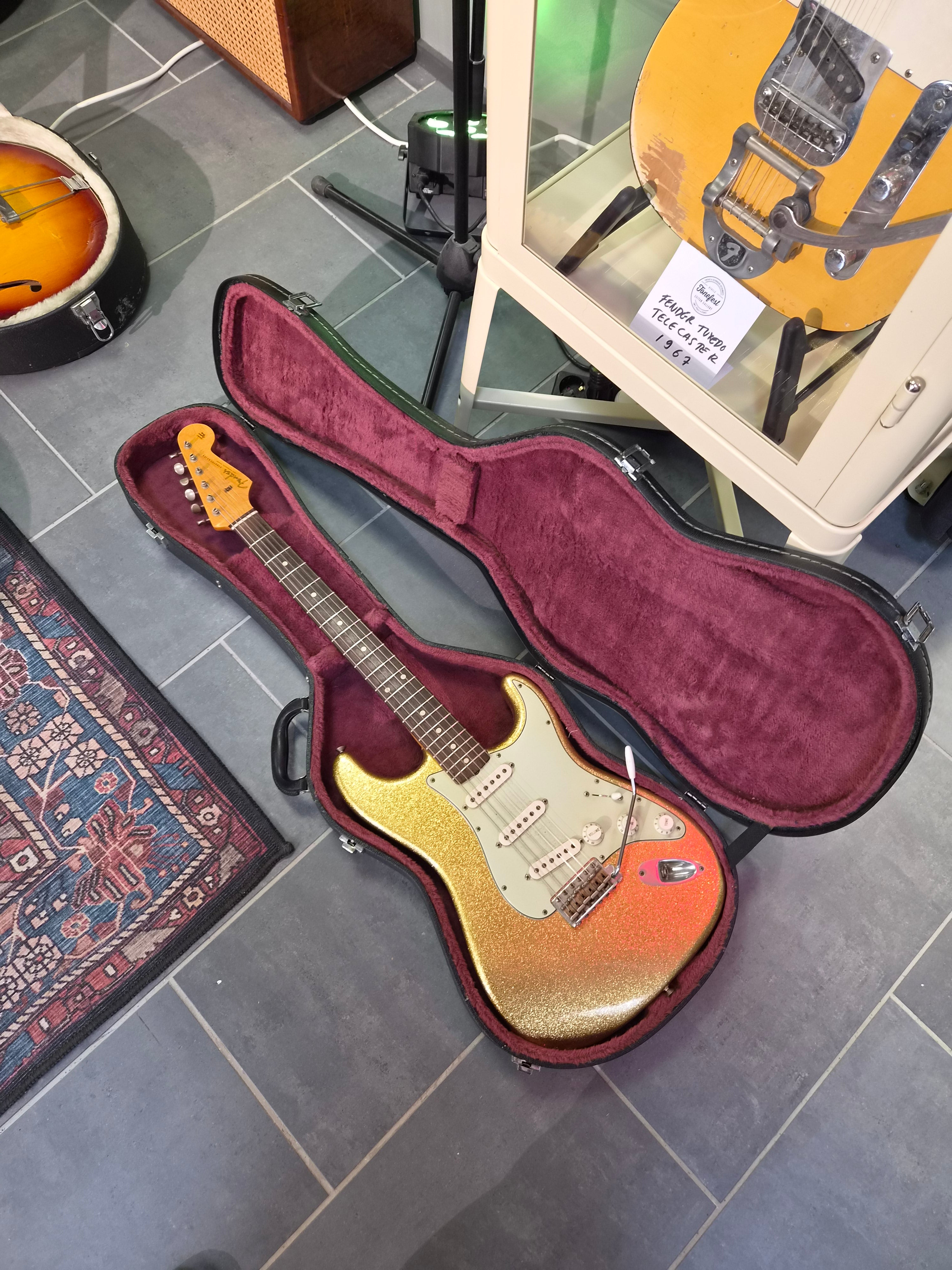Fender Custom Shop Stratocaster 60s Relic Gold Sparkle