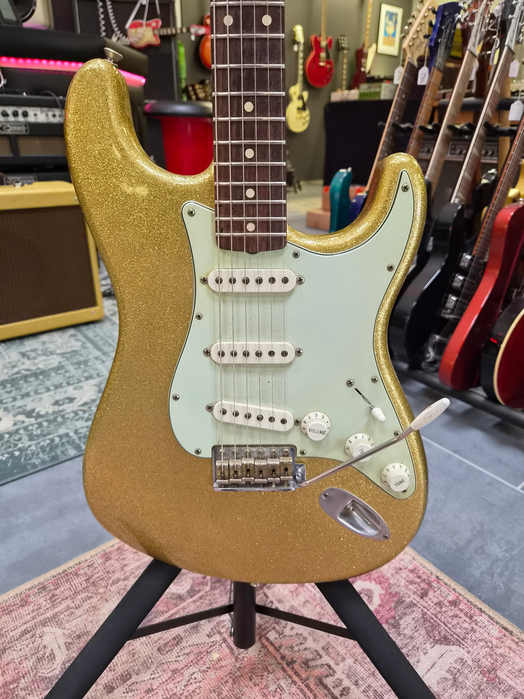 Fender Custom Shop Stratocaster 60s Relic Gold Sparkle
