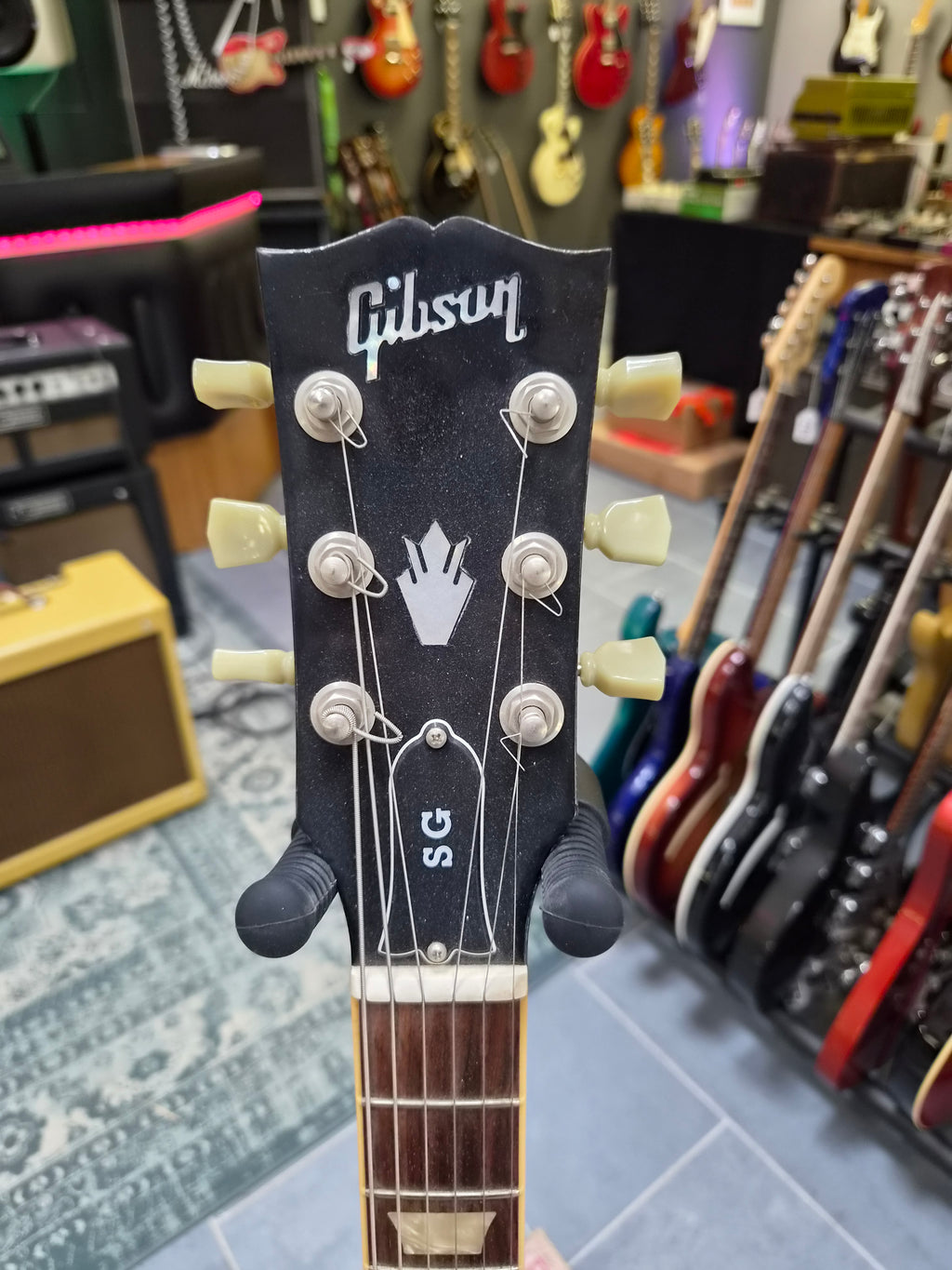 Gibson SG Standard w/ Vibrola and Middle Pickup 2006