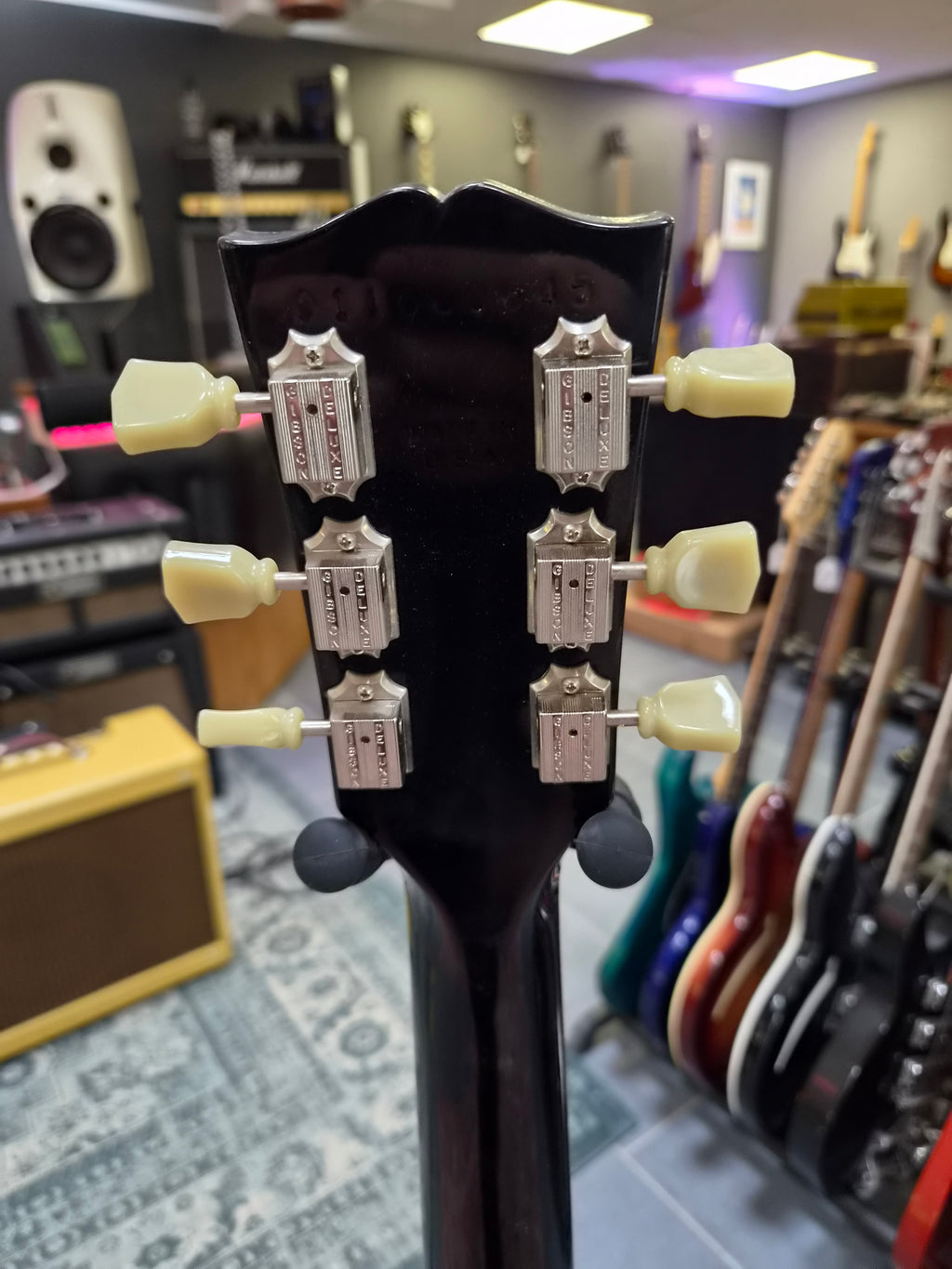 Gibson SG Standard w/ Vibrola and Middle Pickup 2006