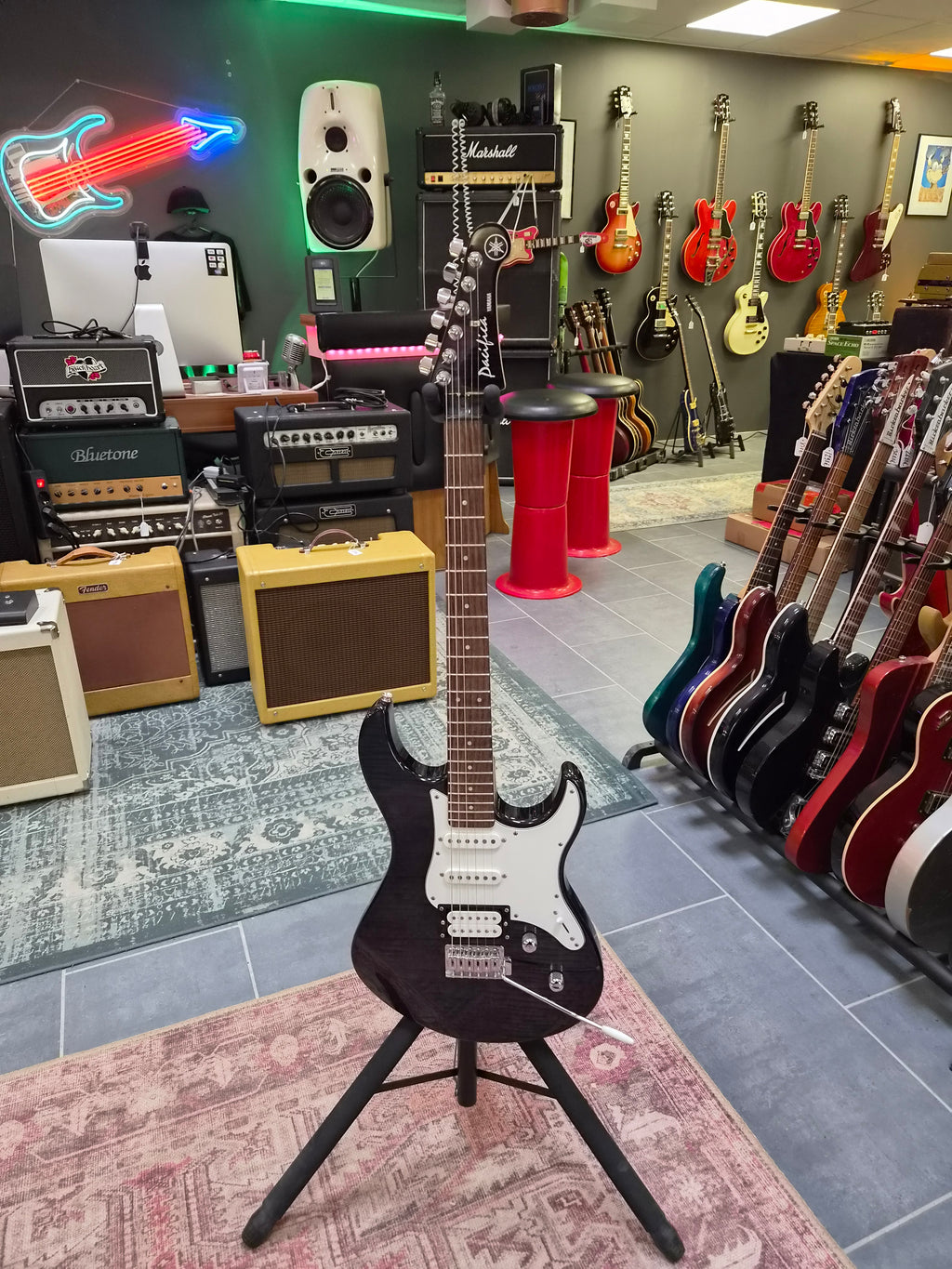 Yamaha Pacifica 212V FM TBL