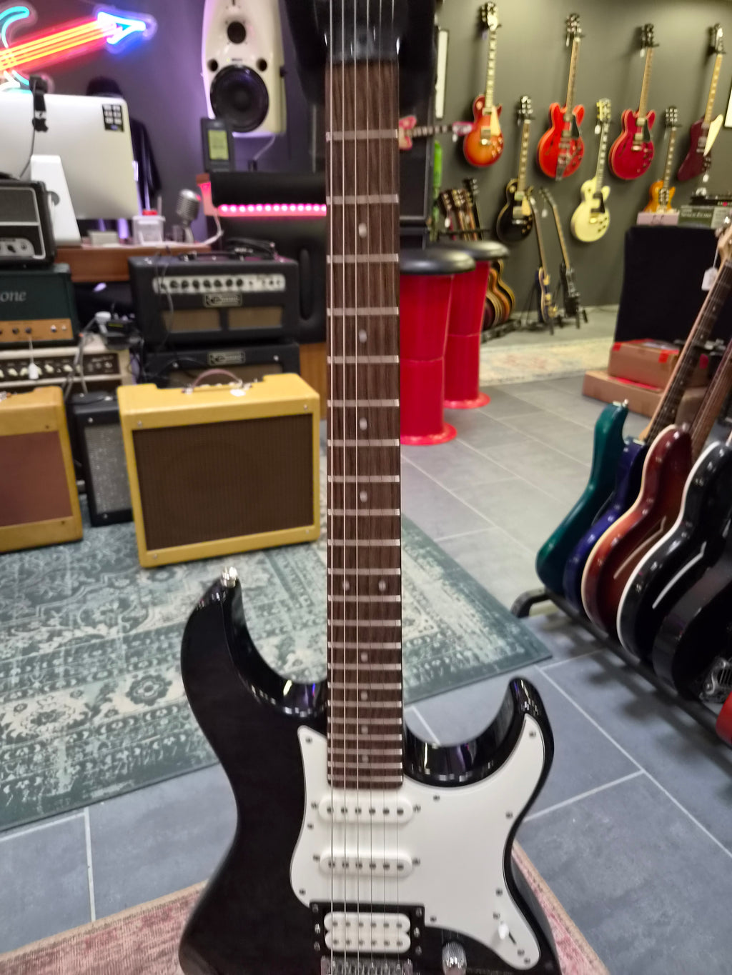 Yamaha Pacifica 212V FM TBL