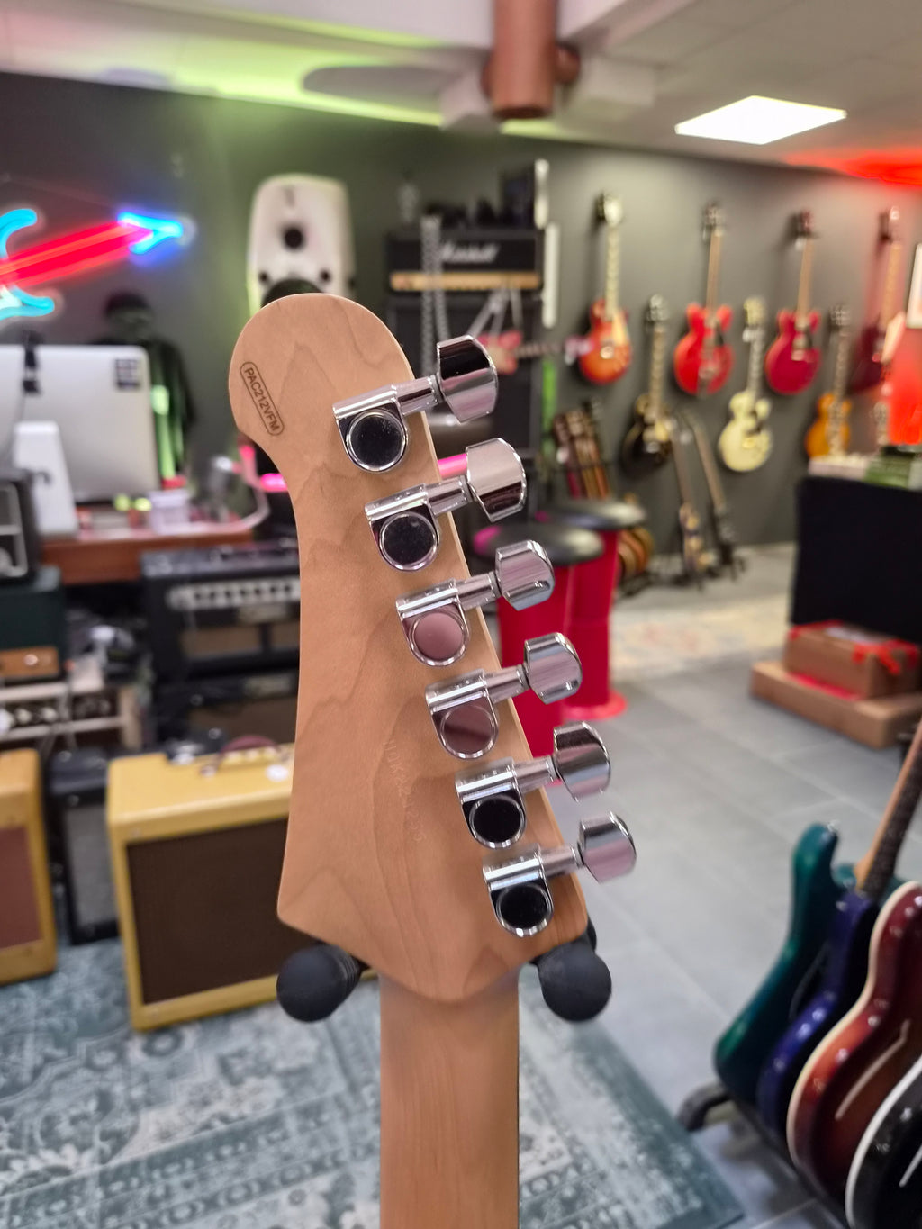 Yamaha Pacifica 212V FM TBL