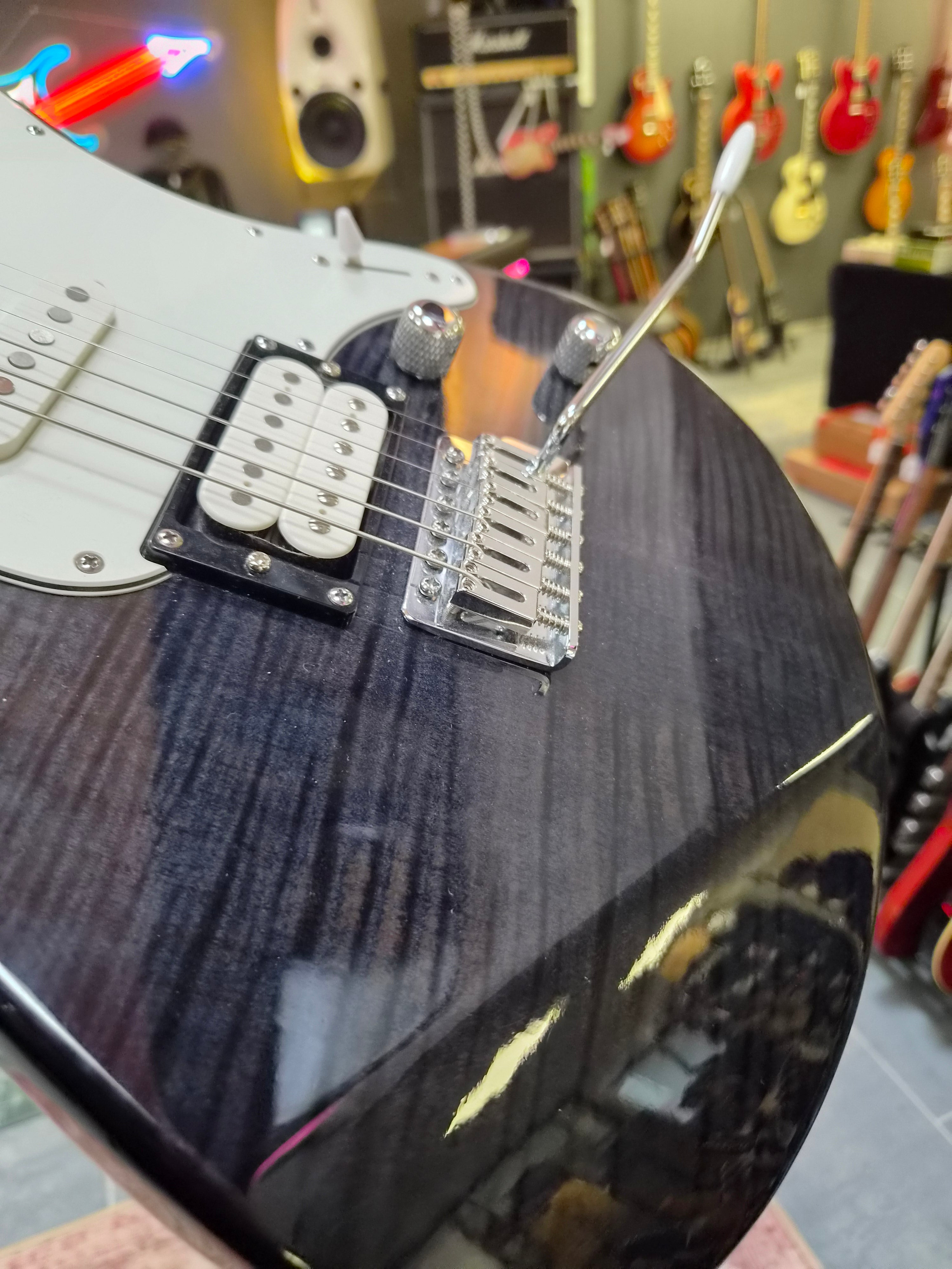 Yamaha Pacifica 212V FM TBL