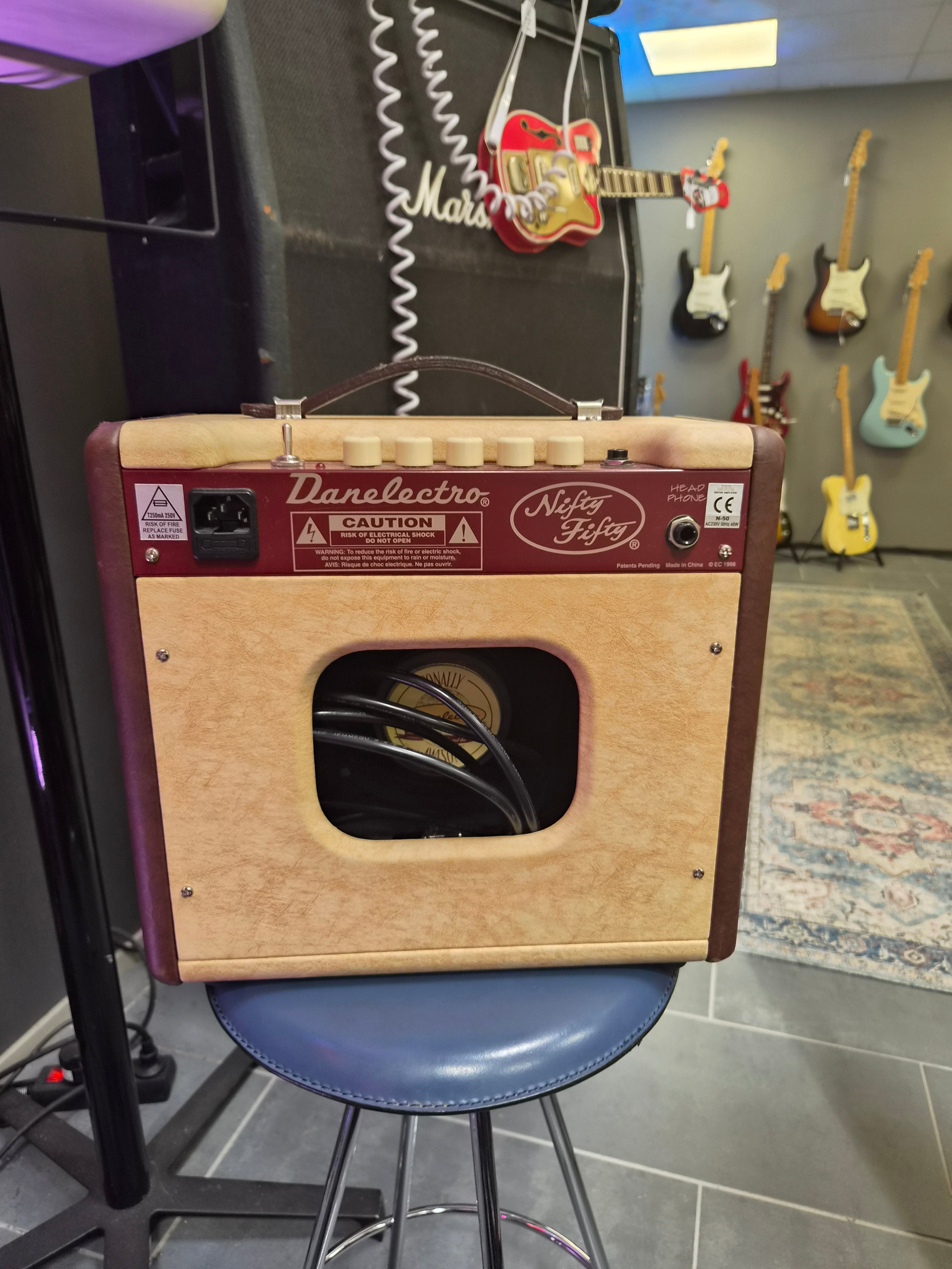 Danelectro N50 Nifty Fifty 15W Solid State Combo