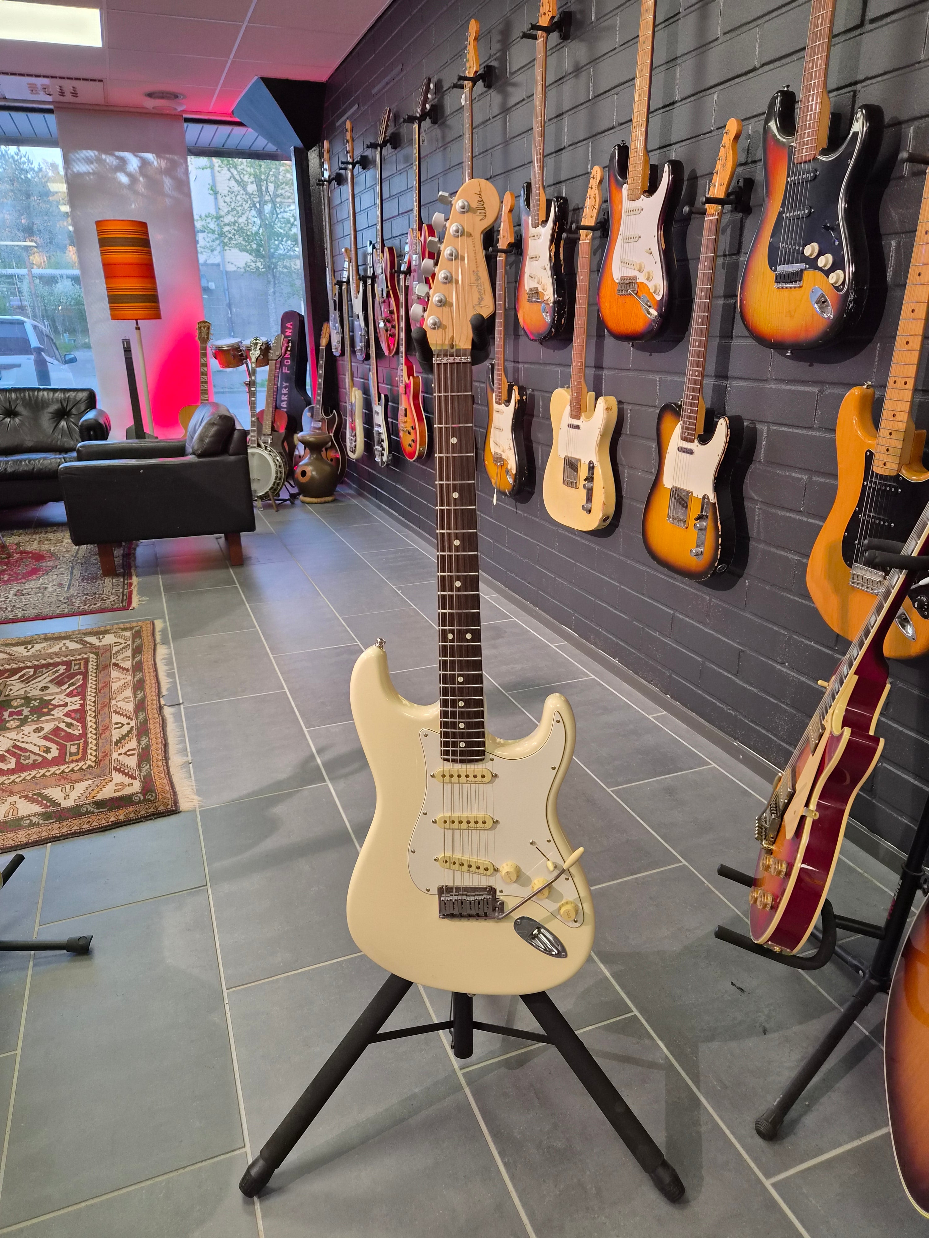Fender Jeff Beck Signature Stratocaster 2023 Olympic White