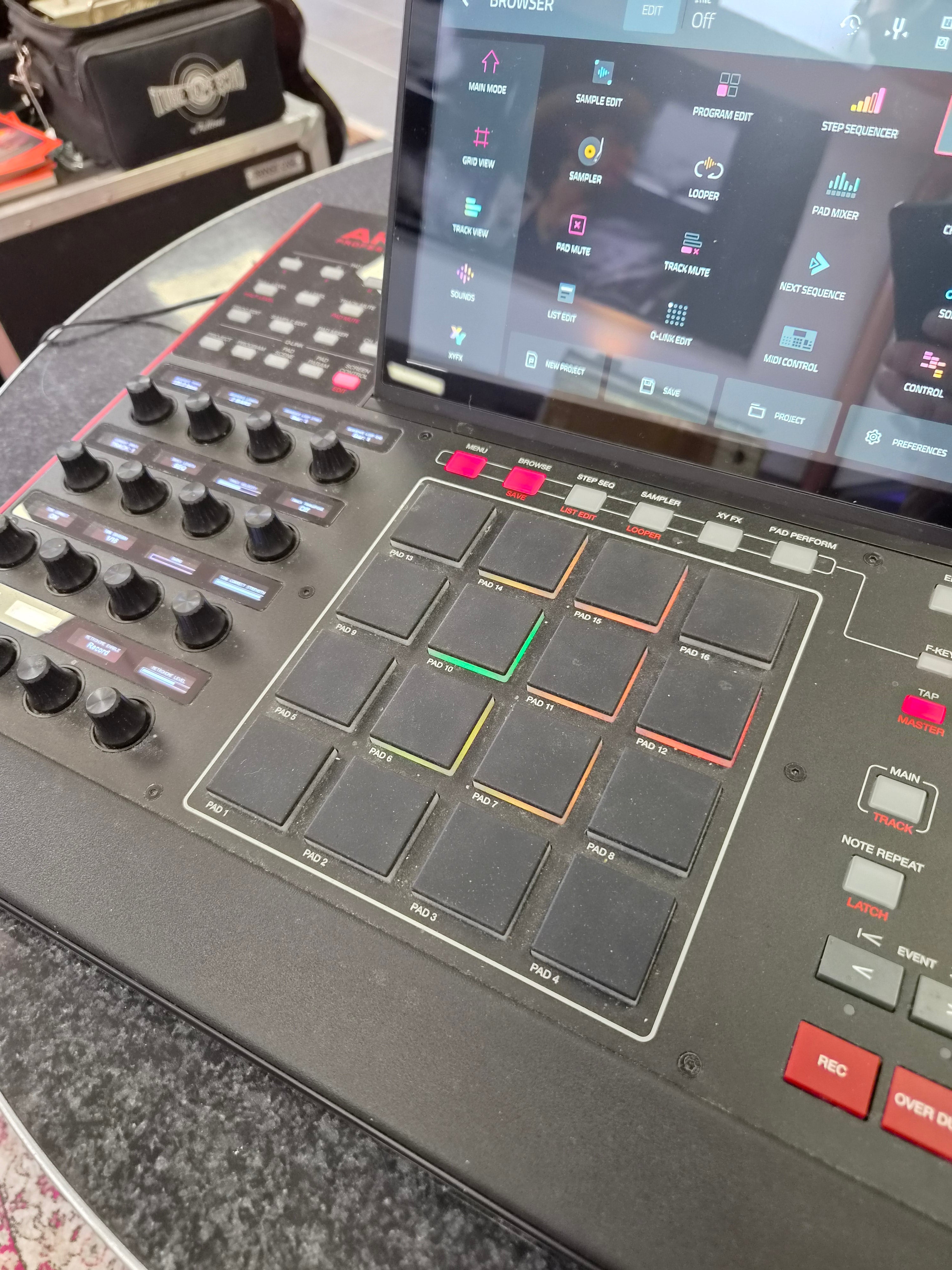 Akai MPC X 2017
