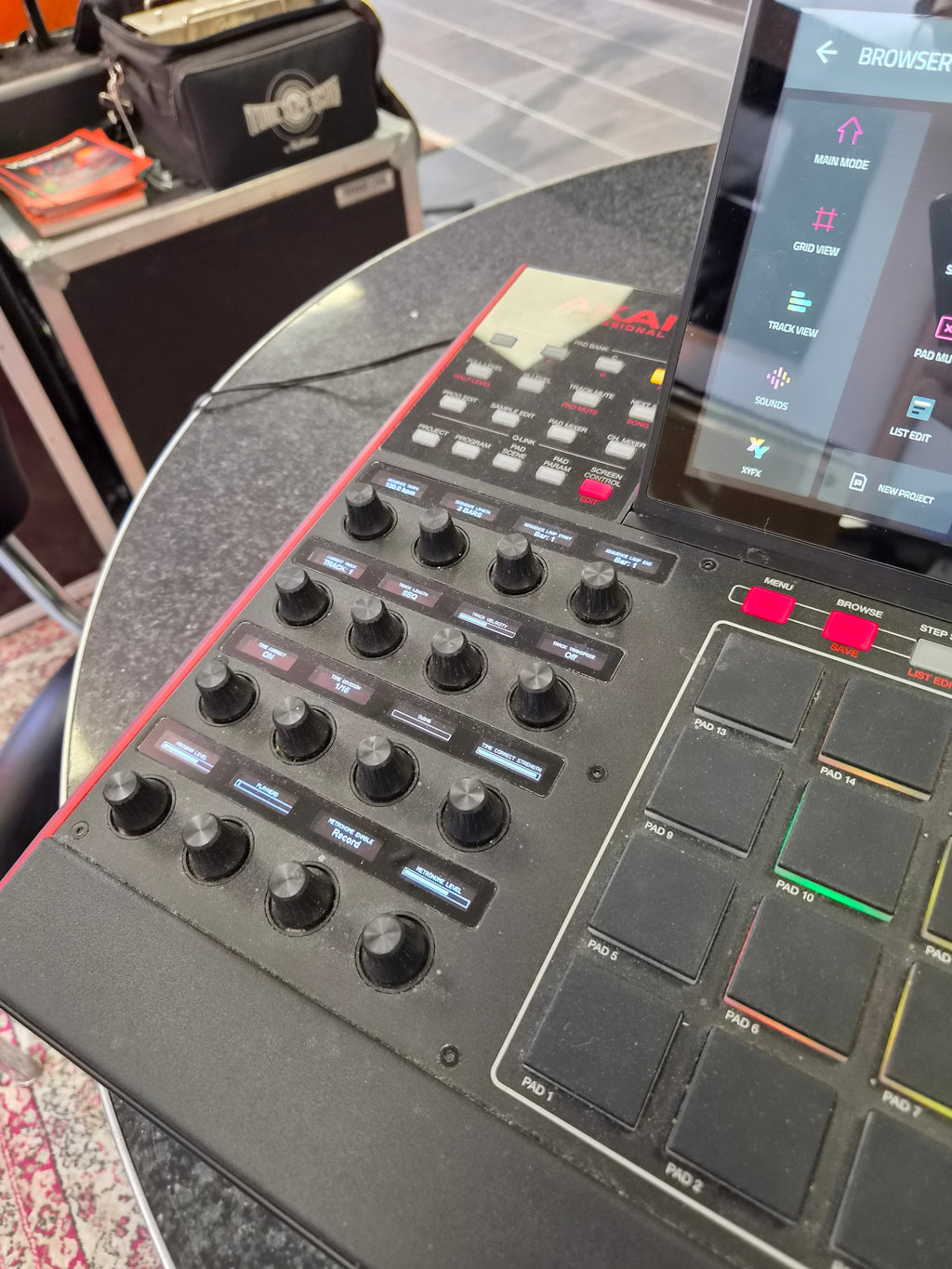 Akai MPC X 2017