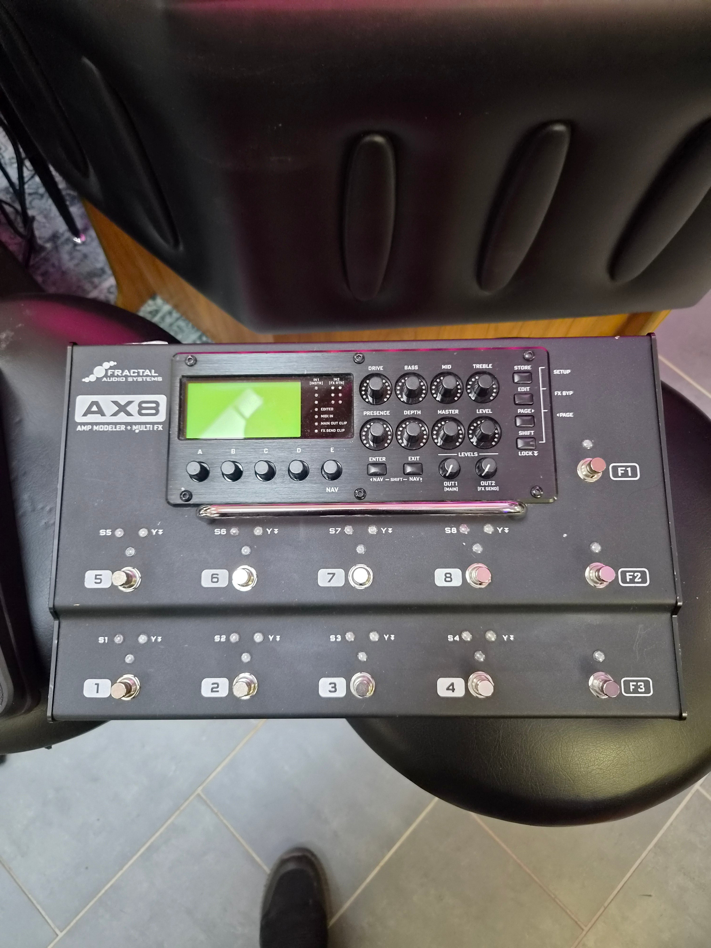 Fractal Audio Systems AX8 2016 w/ Fractal EV-1 Expression Pedal
