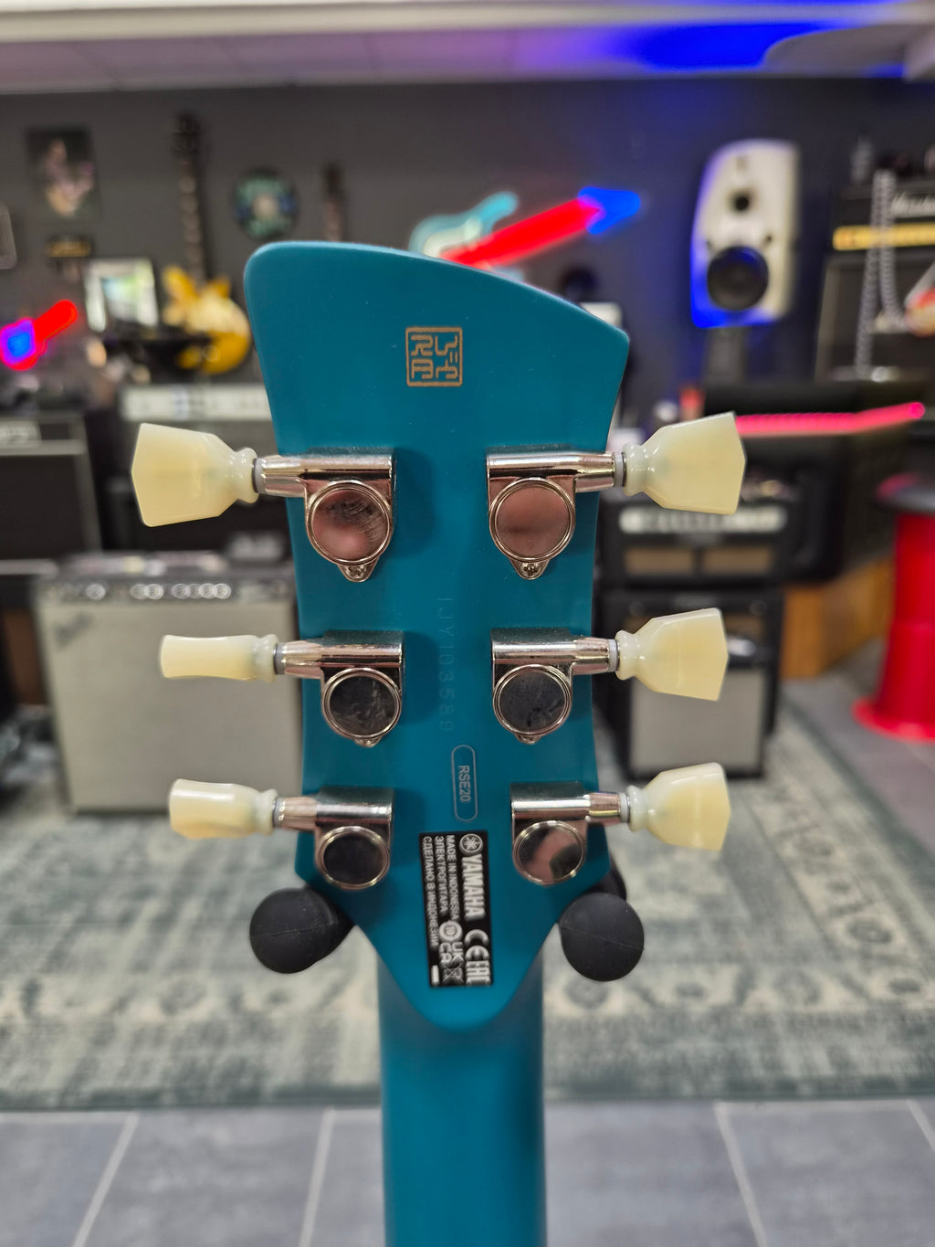 Yamaha Revstar RSE20 Swift Blue