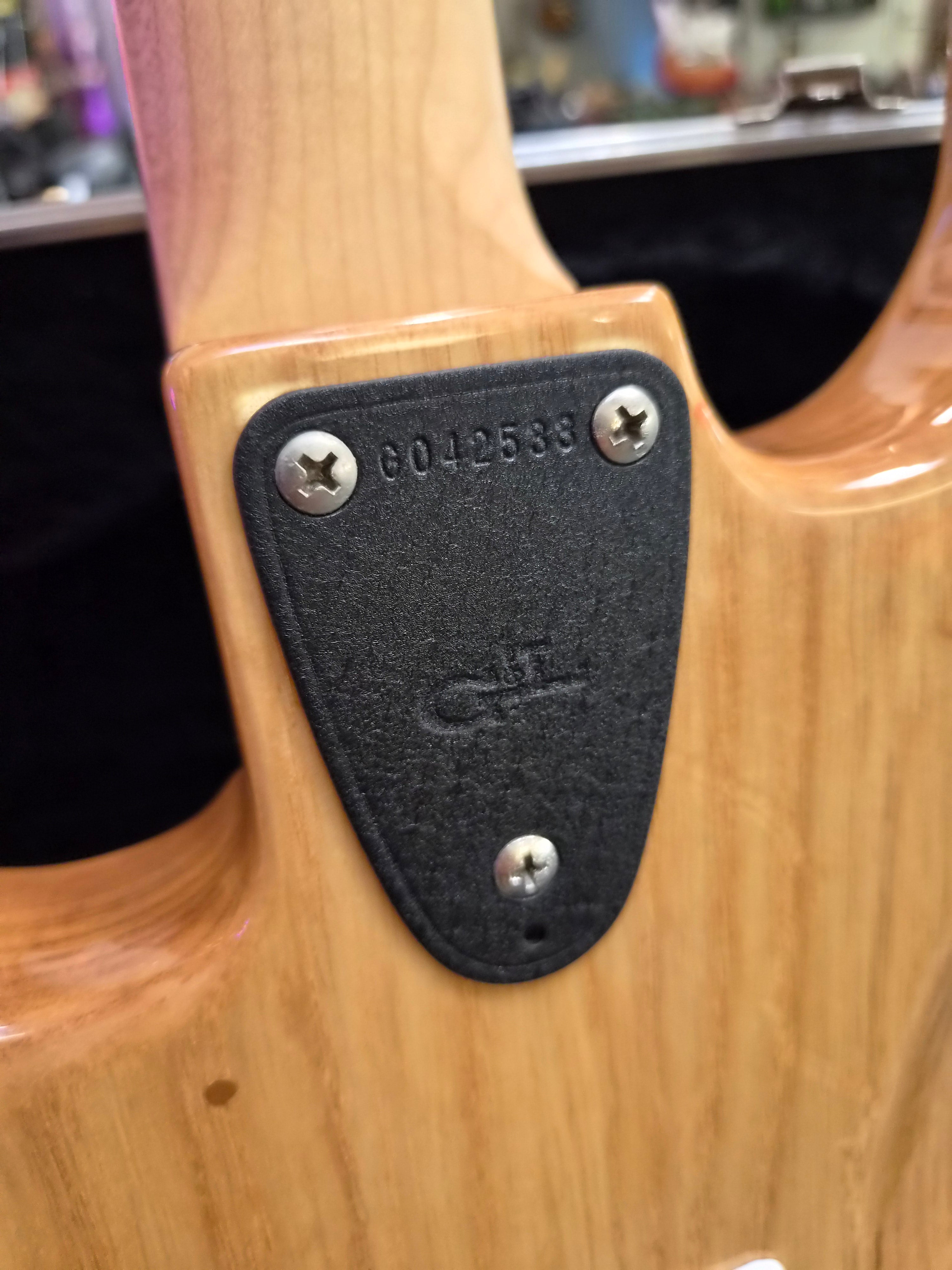 G&L USA Legacy Special Natural 1995