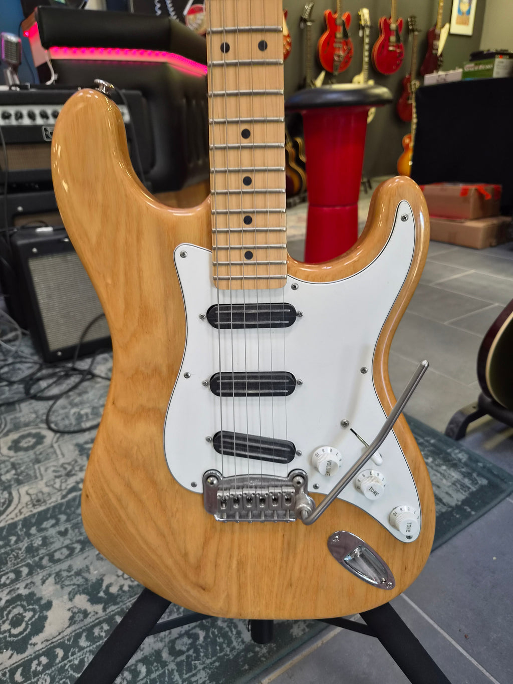 G&L USA Legacy Special Natural 1995