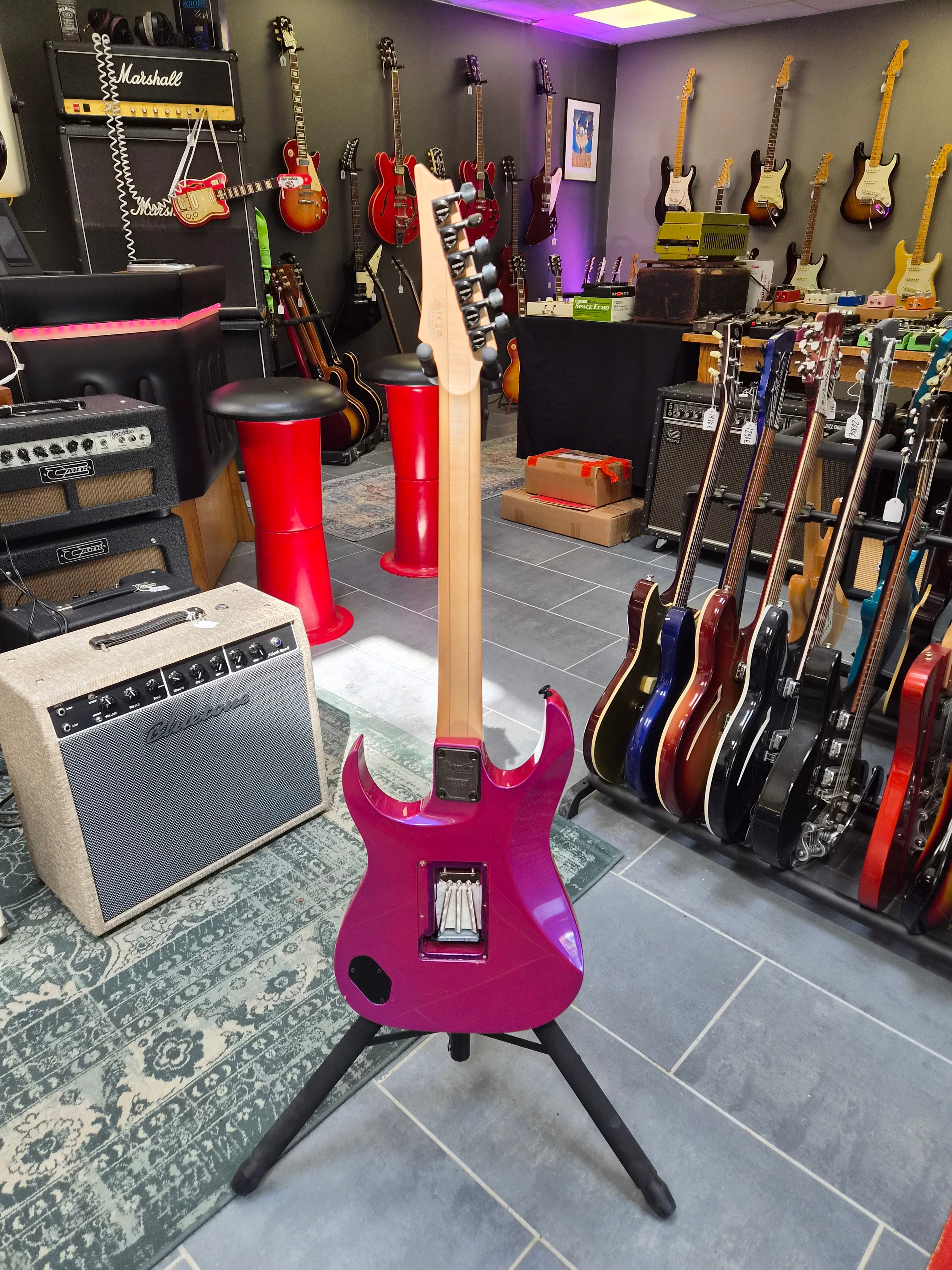 Ibanez RG550-PN Genesis Purple Neon