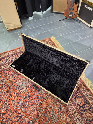 G&G Case Blonde with black corners