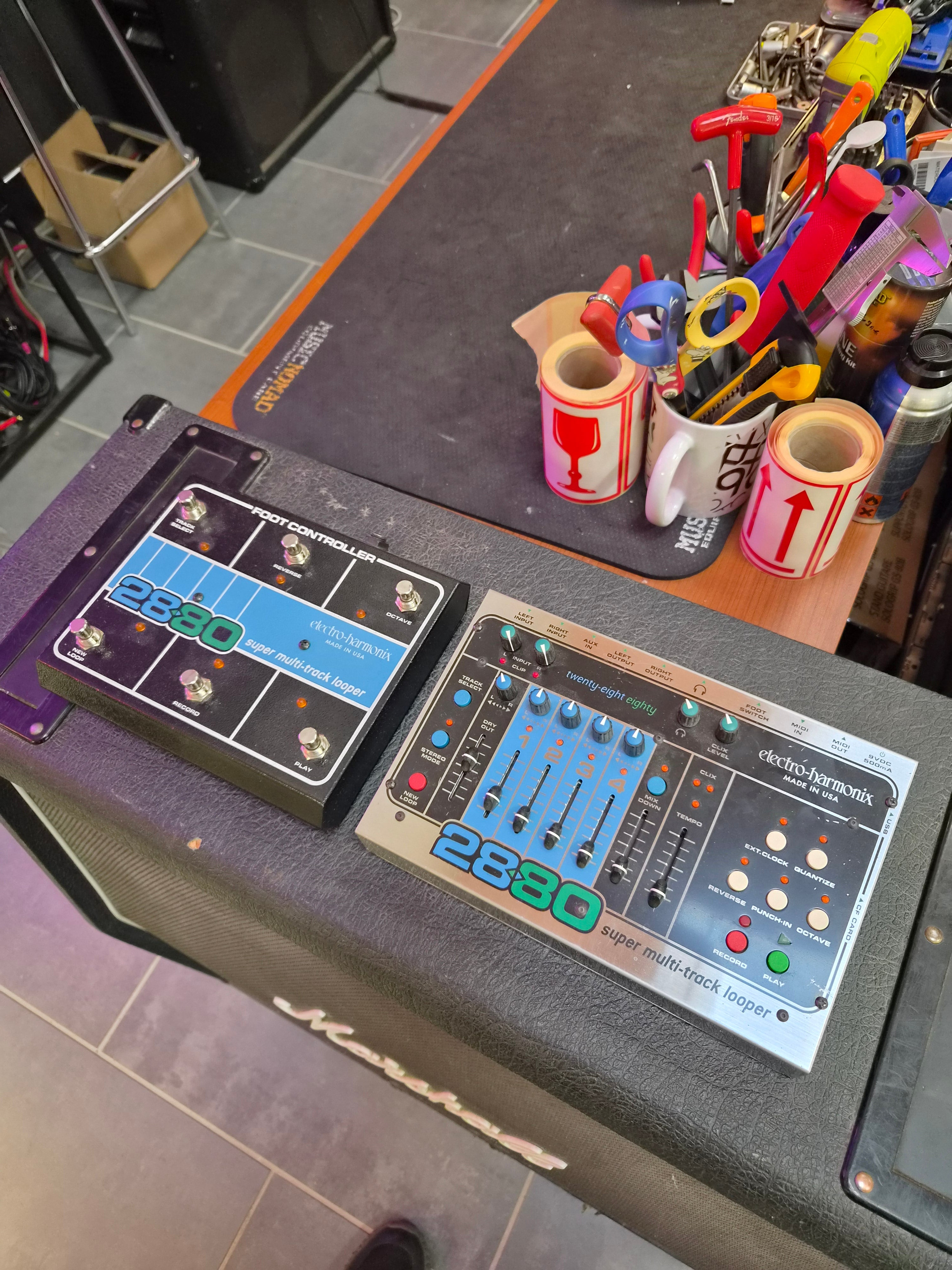 Electro-Harmonix 2880 Looper w/ Controller – Tonefest Guitar Gallery