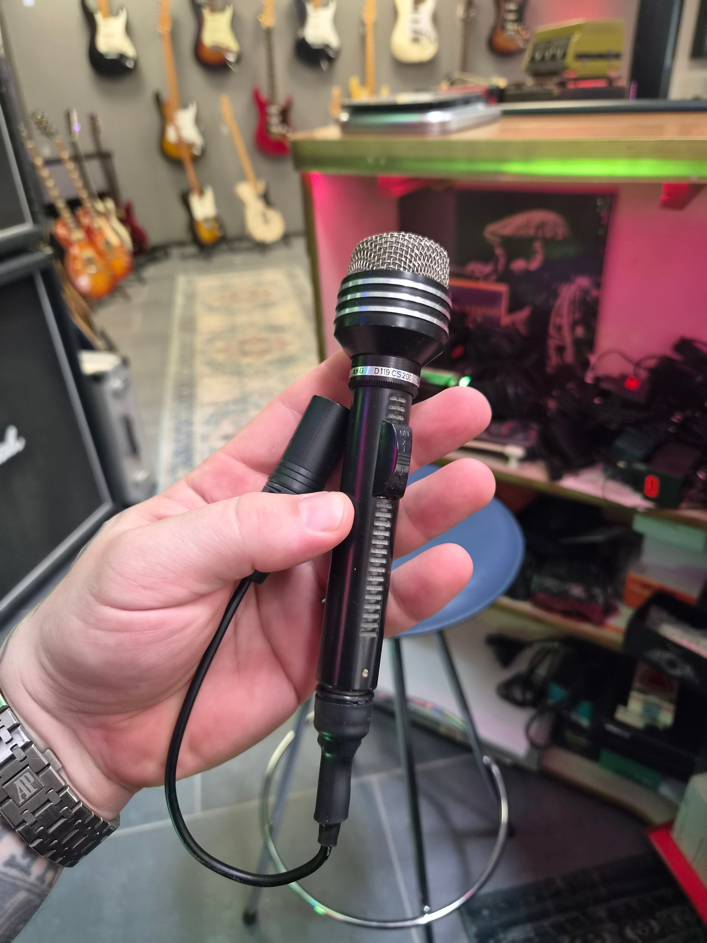 AKG D119 CS 200