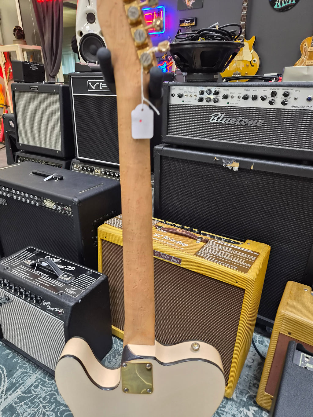 TW Custom Guitars Tele "Devil Girl"