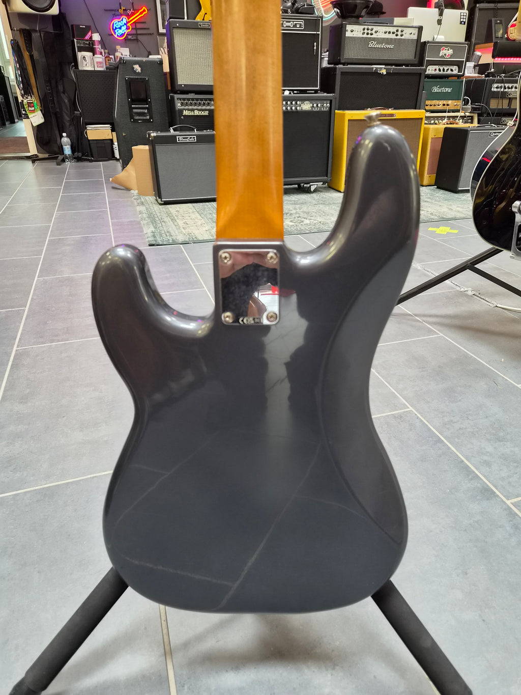 Fender Vintera II Road Worn '60s Precision Bass
