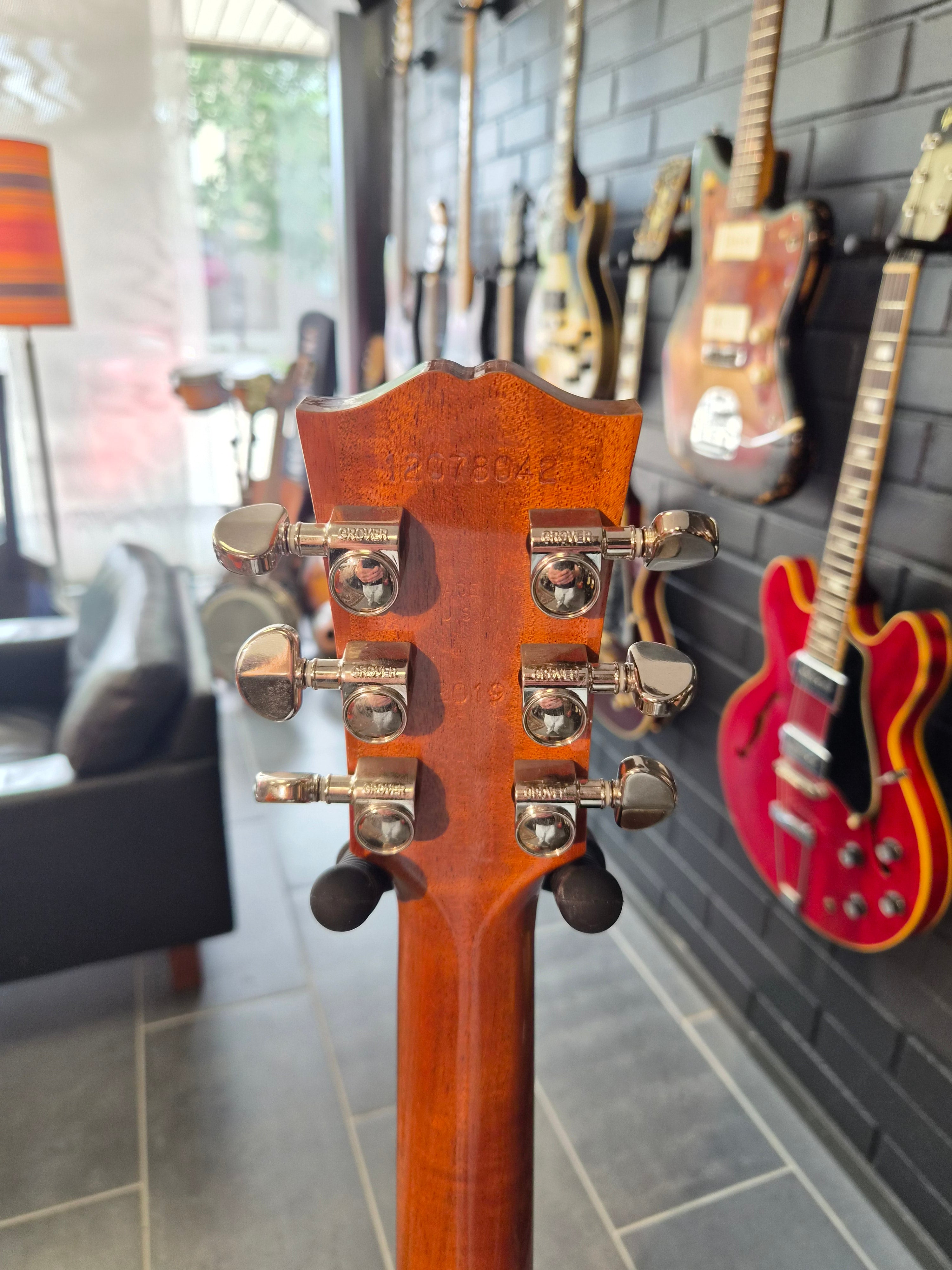 Gibson Montana Hummingbird Studio Natural 2019