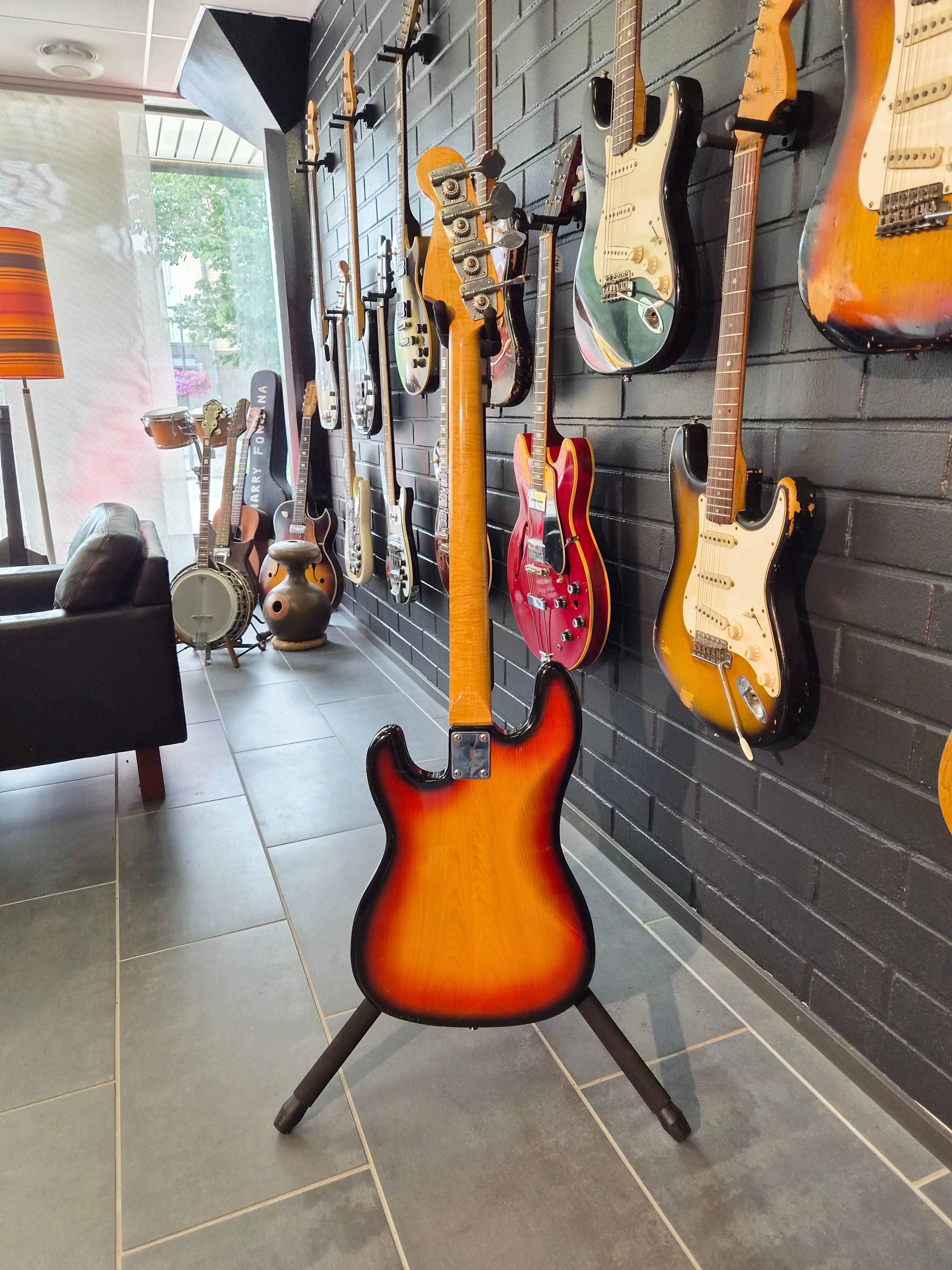 Yamaha Pulser Bass 400