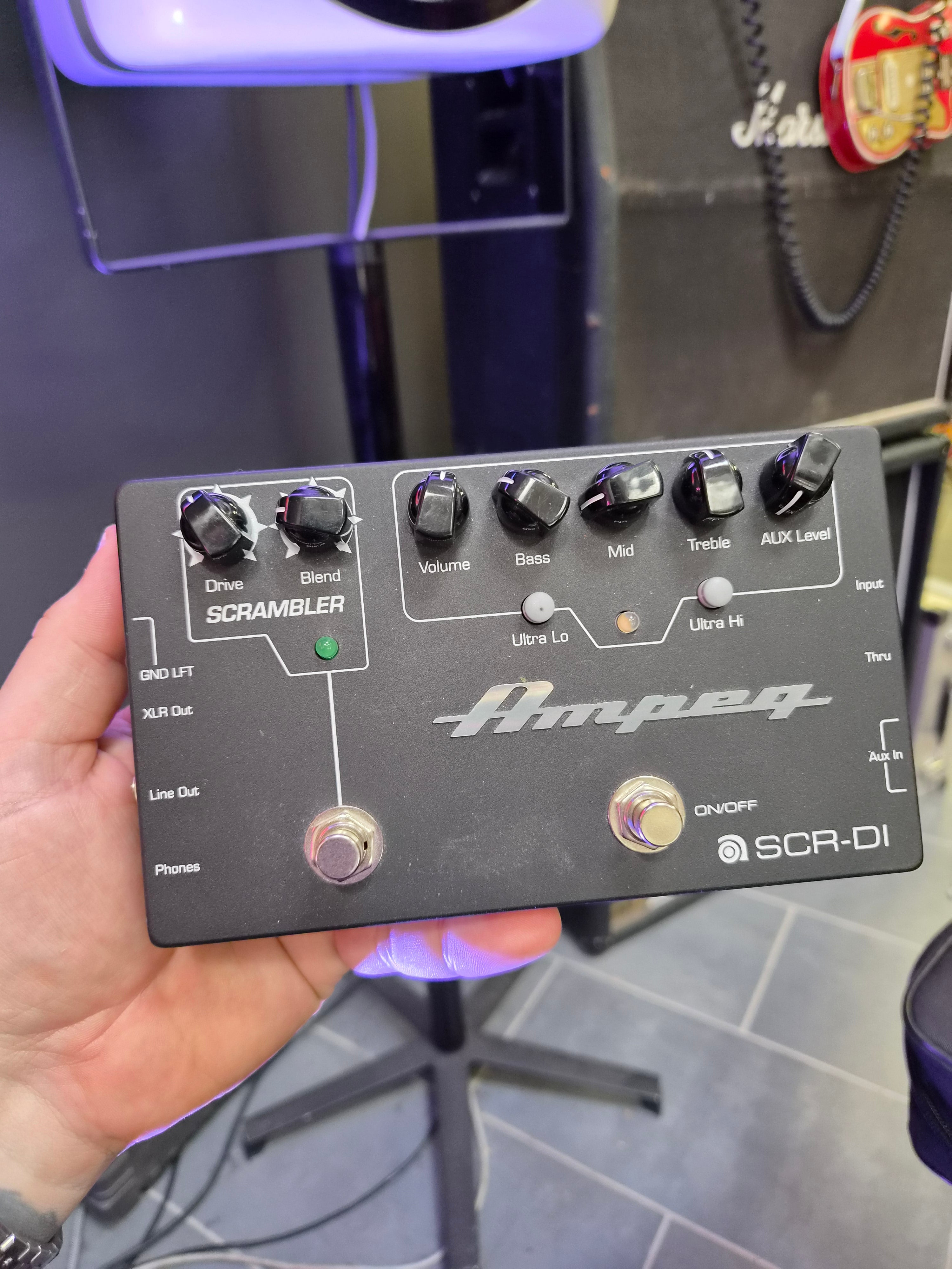 Ampeg SCR-DI