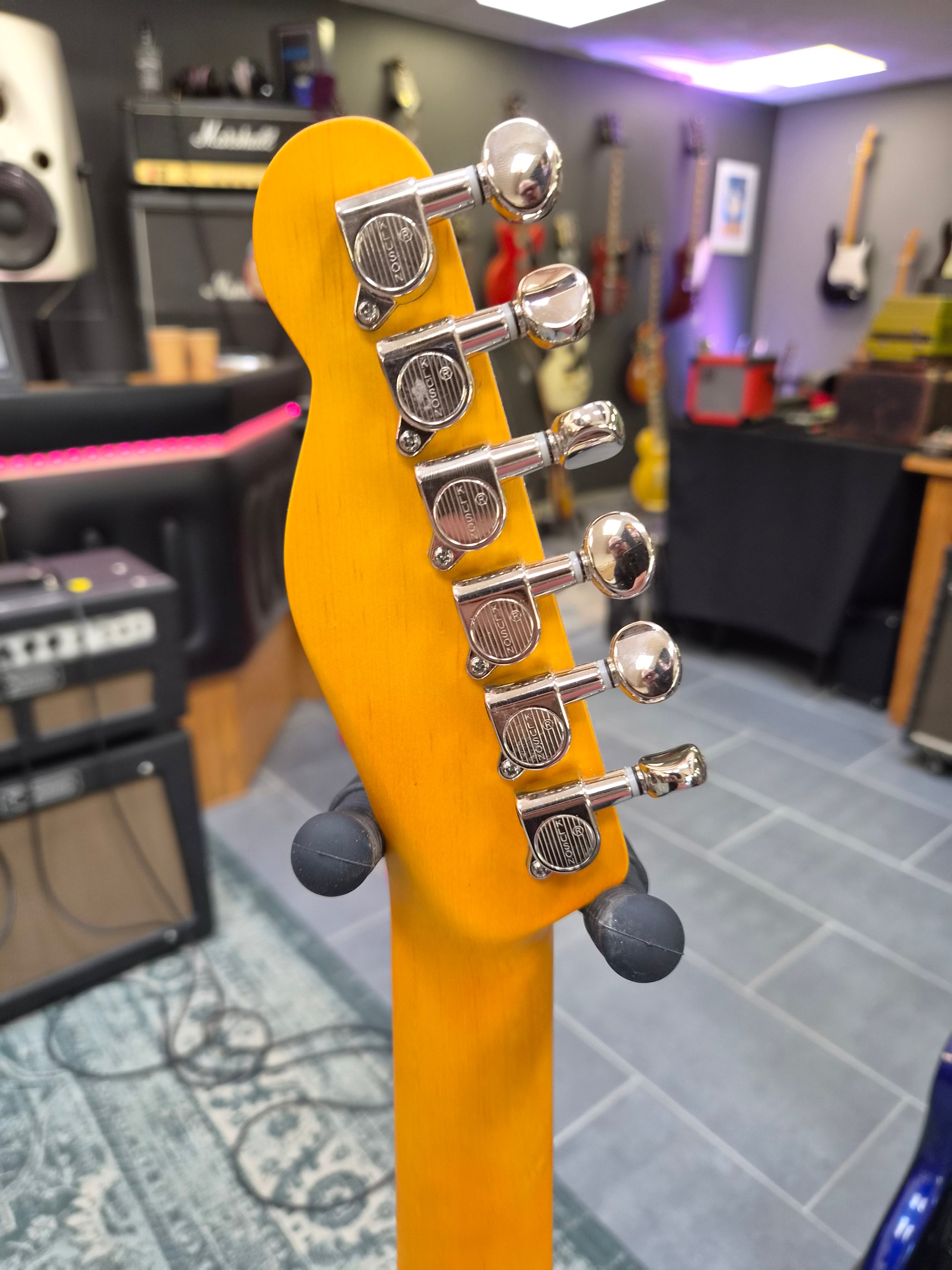 Parstcaster made from Fender Road Worn, Bareknuckle Pickups and No Name Neck