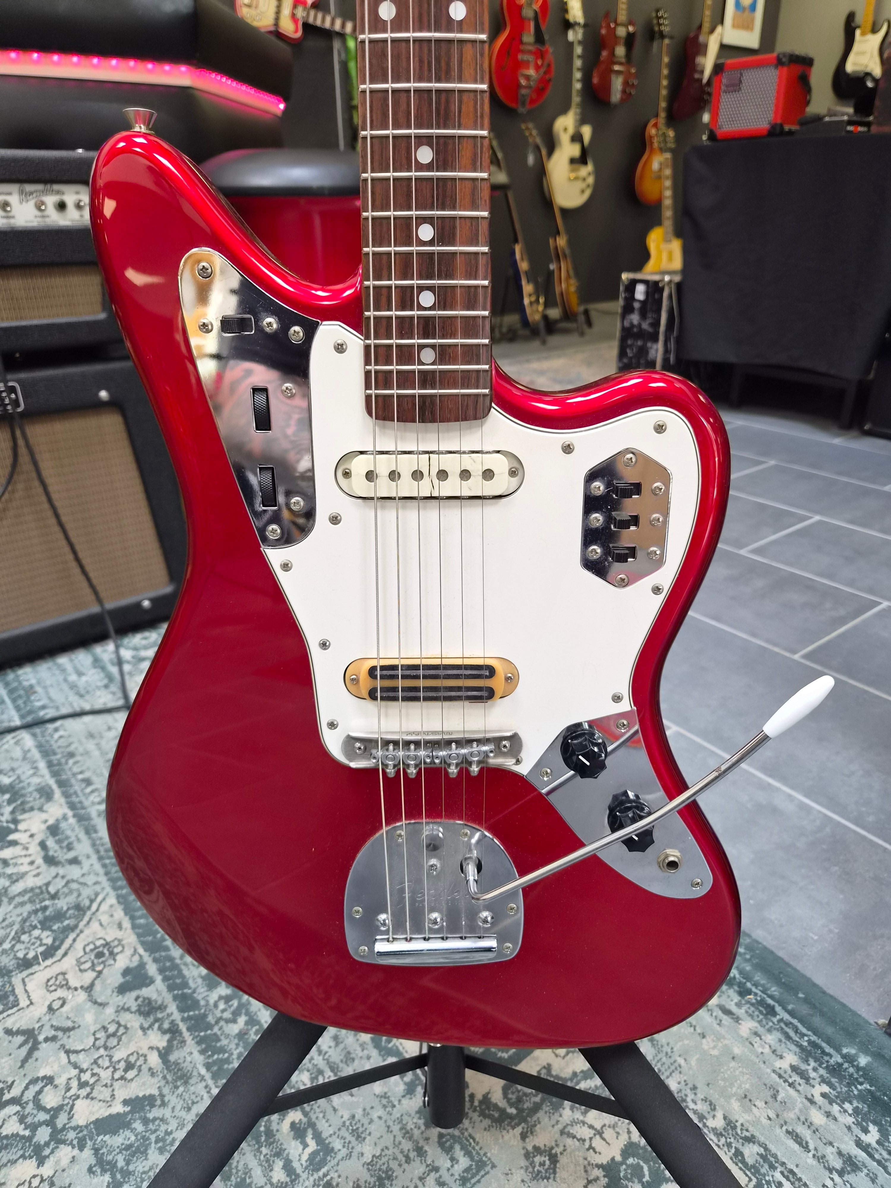 Fender 62 Jaguar Reissue Candy Apple Red MIJ