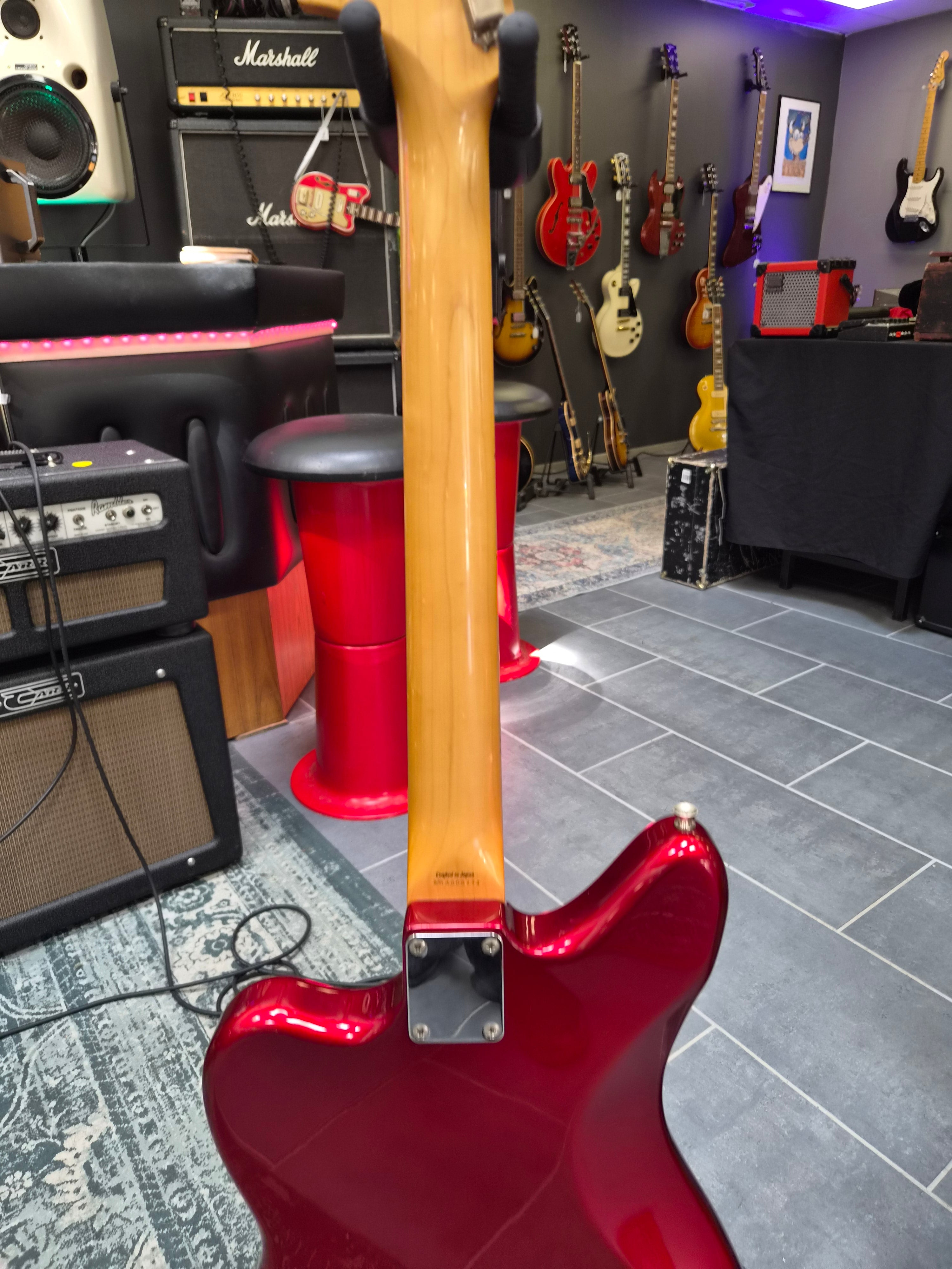 Fender 62 Jaguar Reissue Candy Apple Red MIJ