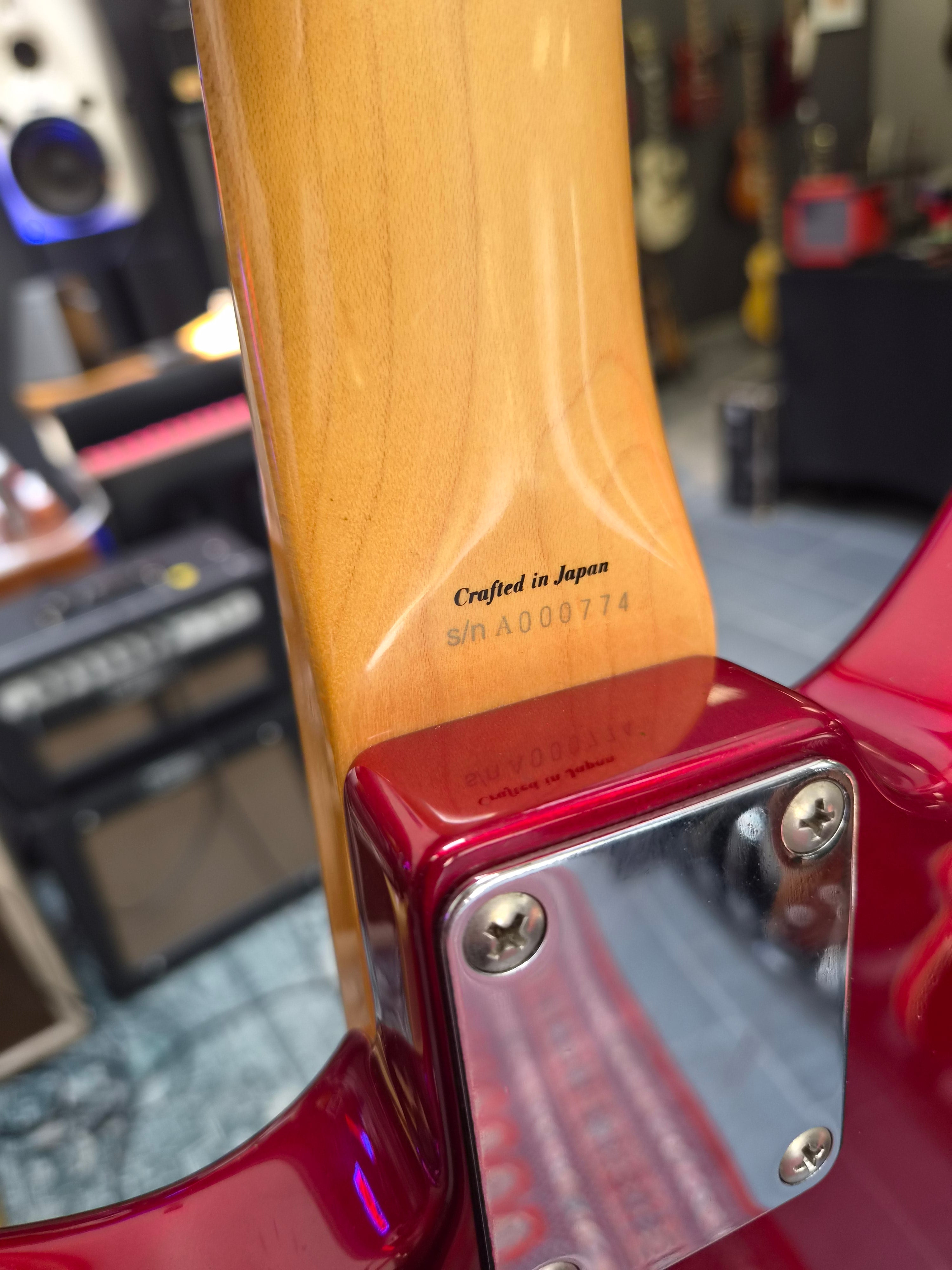 Fender 62 Jaguar Reissue Candy Apple Red MIJ