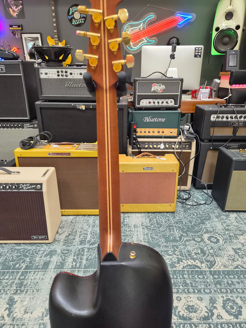 Ovation Collectors Series 2002-AC
