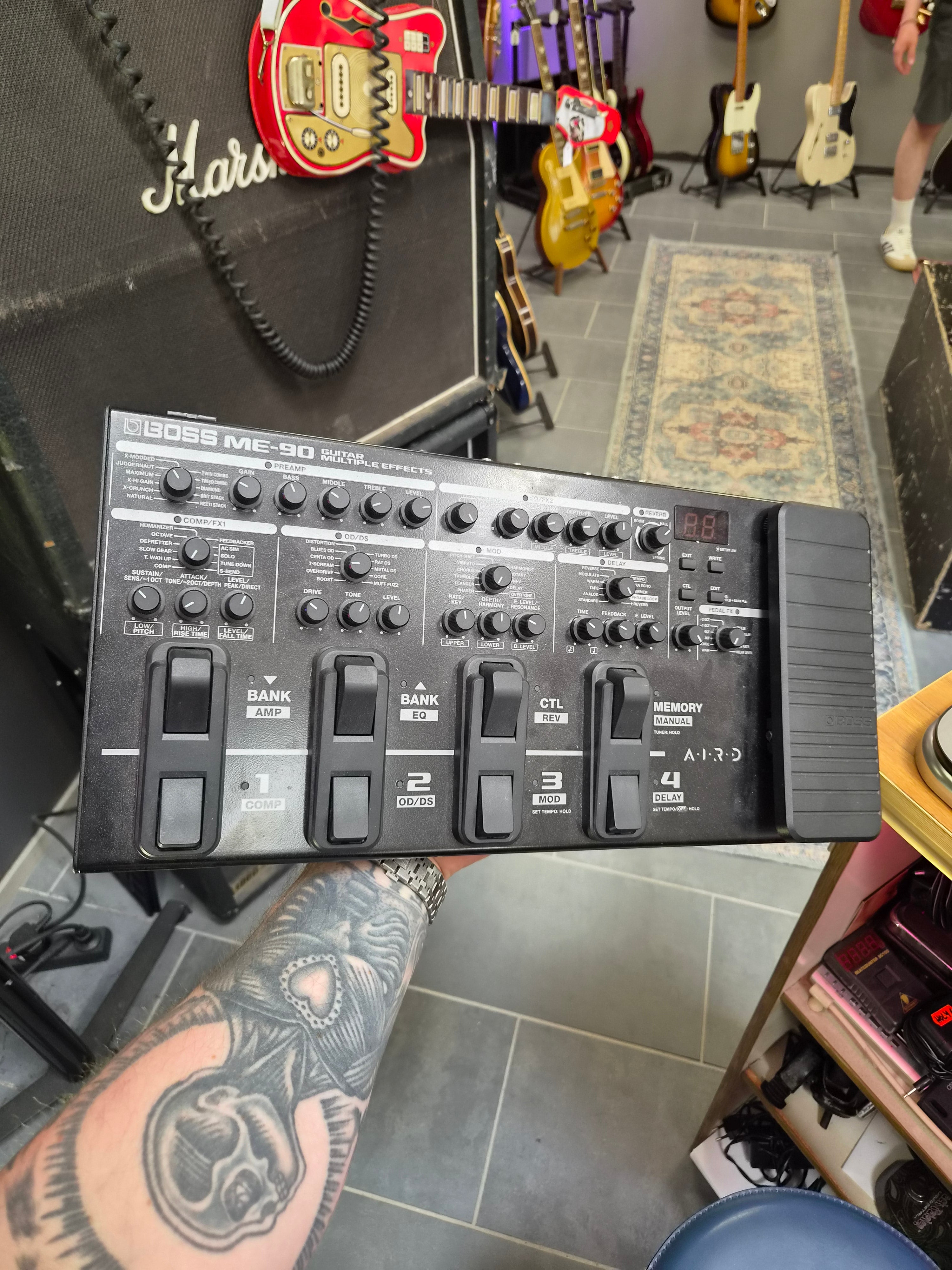 Boss ME-90
