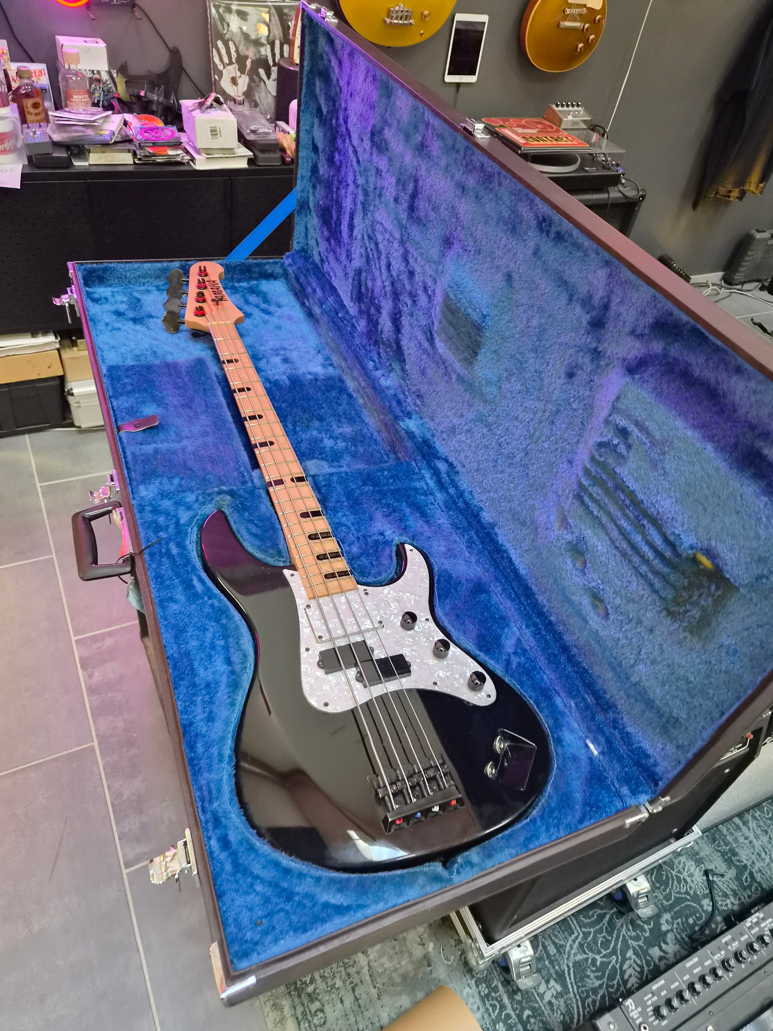 Yamaha Attitude Limited II Billy Sheehan Signature Model