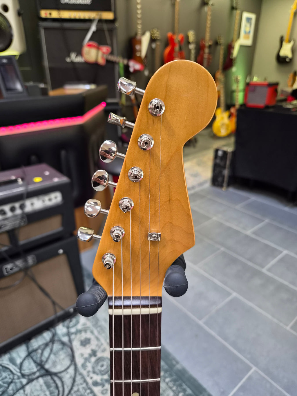 ESP Edwards E-ST Distressed 3 Tone Sunburst