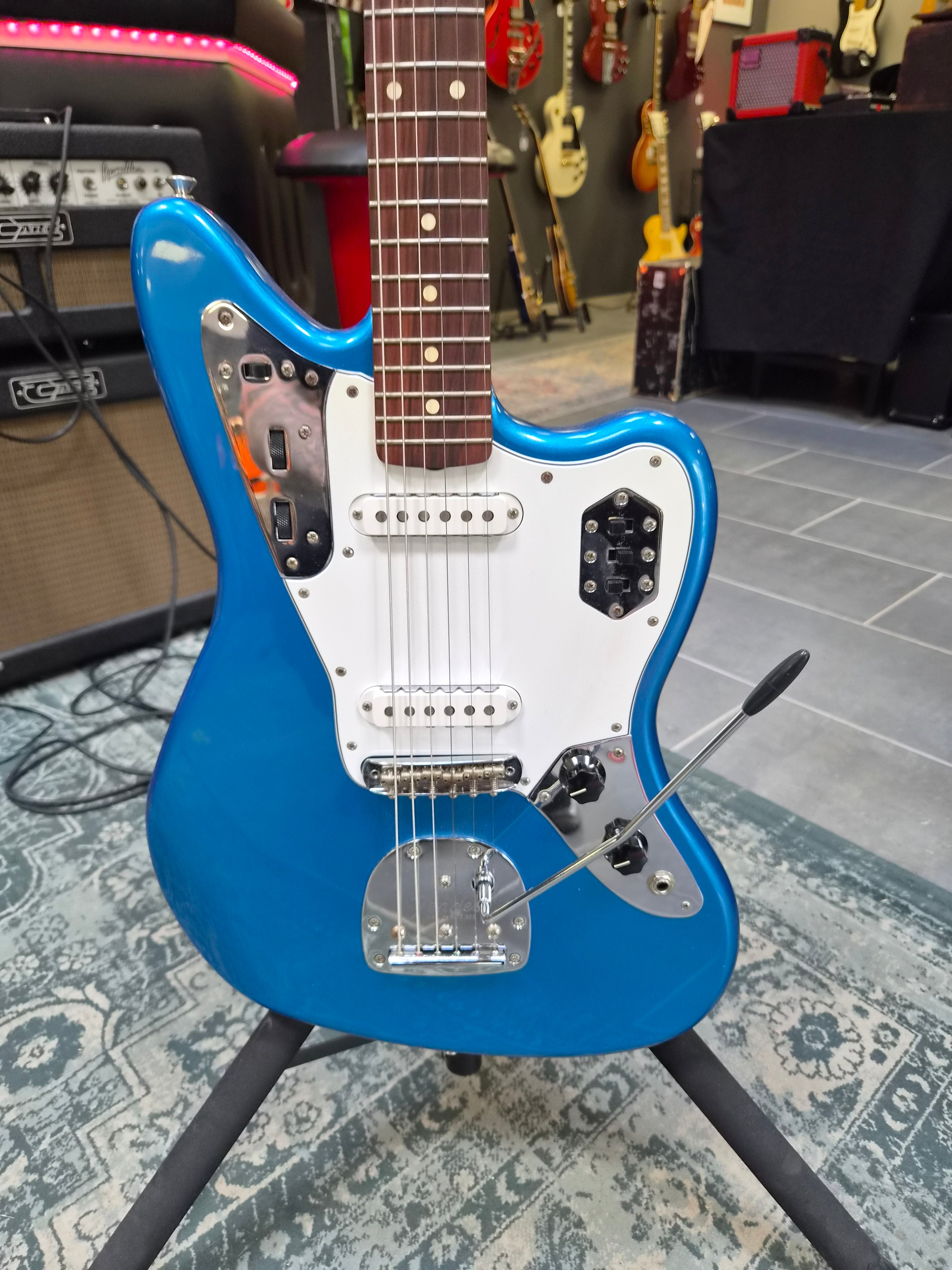 Fender Jaguar Classic 60s Lacquer Lake Placid Blue