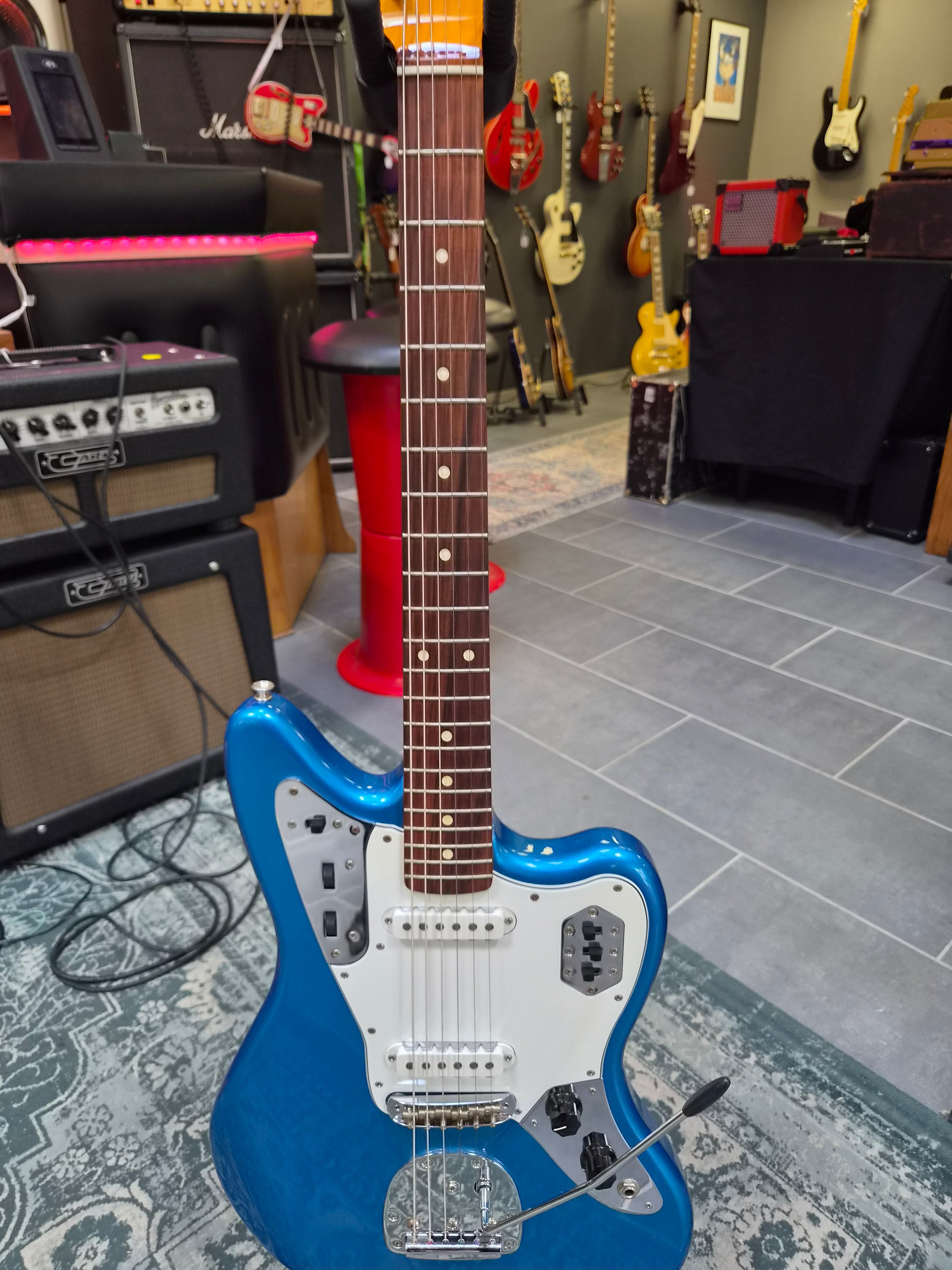 Fender Jaguar Classic 60s Lacquer Lake Placid Blue