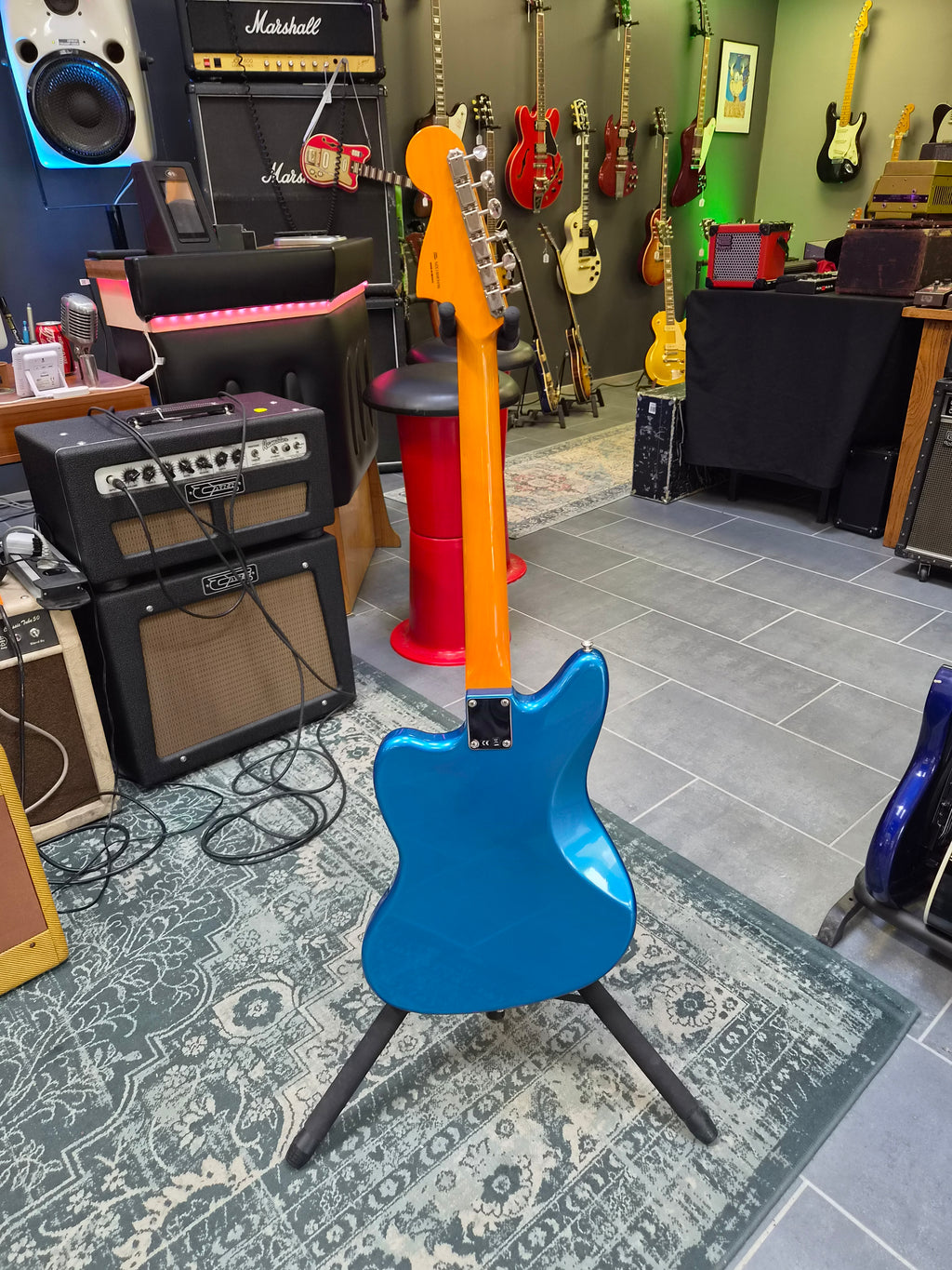 Fender Jaguar Classic 60s Lacquer Lake Placid Blue